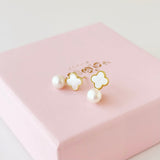 Vanya Clover Pearl Earrings