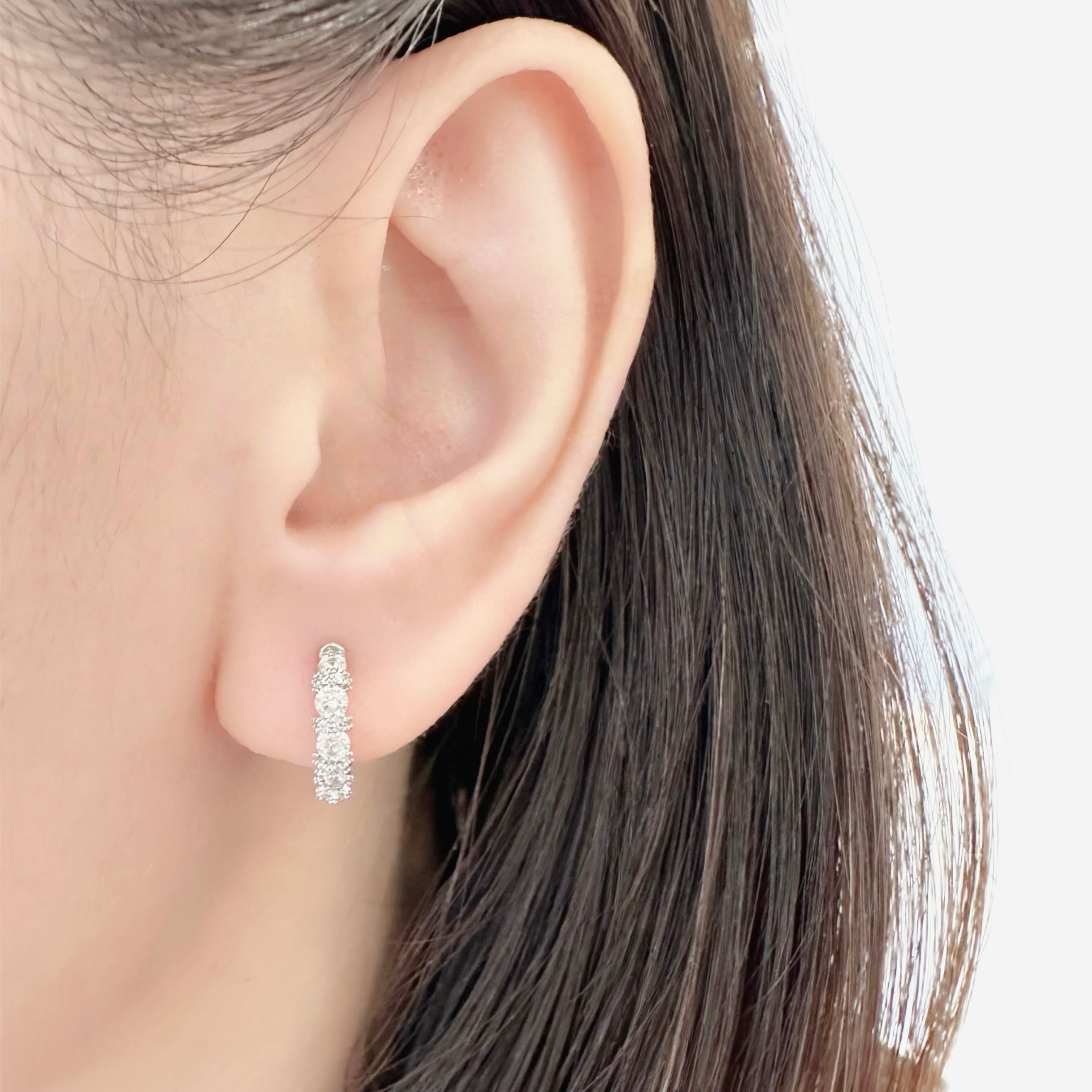 korean earrings bracelet jewellery Malaysia necklace korean jewellery rings earrings malaysia korean style earrings jewellery accessories hypoallergenic earrings ear cuff huggies silver necklace made in korea jewelry fashion jewellery malaysia earrings online shop malaysia Gift idea Gift for her Made in Korea Cubic Zirconia 925 Sterling Silver No Piercing Dainty Minimalist Daily wear Bestie Korean Anting Cincin Clip on 韩国耳环 韩国发饰 韩国饰品 hypoallergenic birthday gift set bridesmaid aurelia atelier
