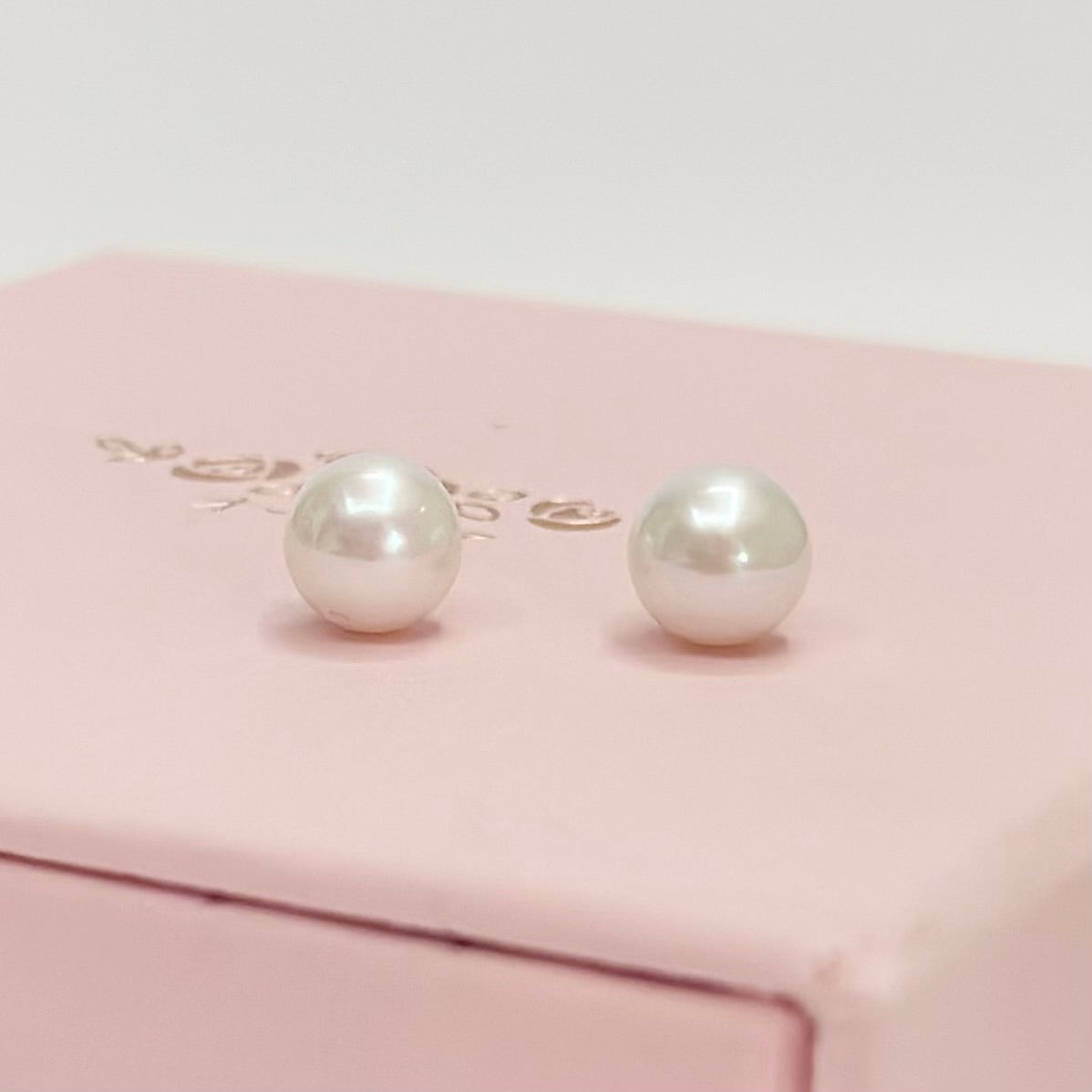 pearl earrings, dainty pearl bracelet, freshwater pearl necklace,  akoya pearl., handmade, sensitive skin, bridal, sterling silver, hypoallergenic, gift idea, seawater pearl, pearl neckace, keshi pearl, baroque pearl, mini pearl, 珍珠 淡水珍珠 ak pearl
海水珍珠 s925 cultural pear present gift for her gift ideas pearl made in Malaysia south sea pearl 米珠 natural pearl mutiara Gift for her Dainty Delicate Minimalist everyday earrings everyday wear lustre near round