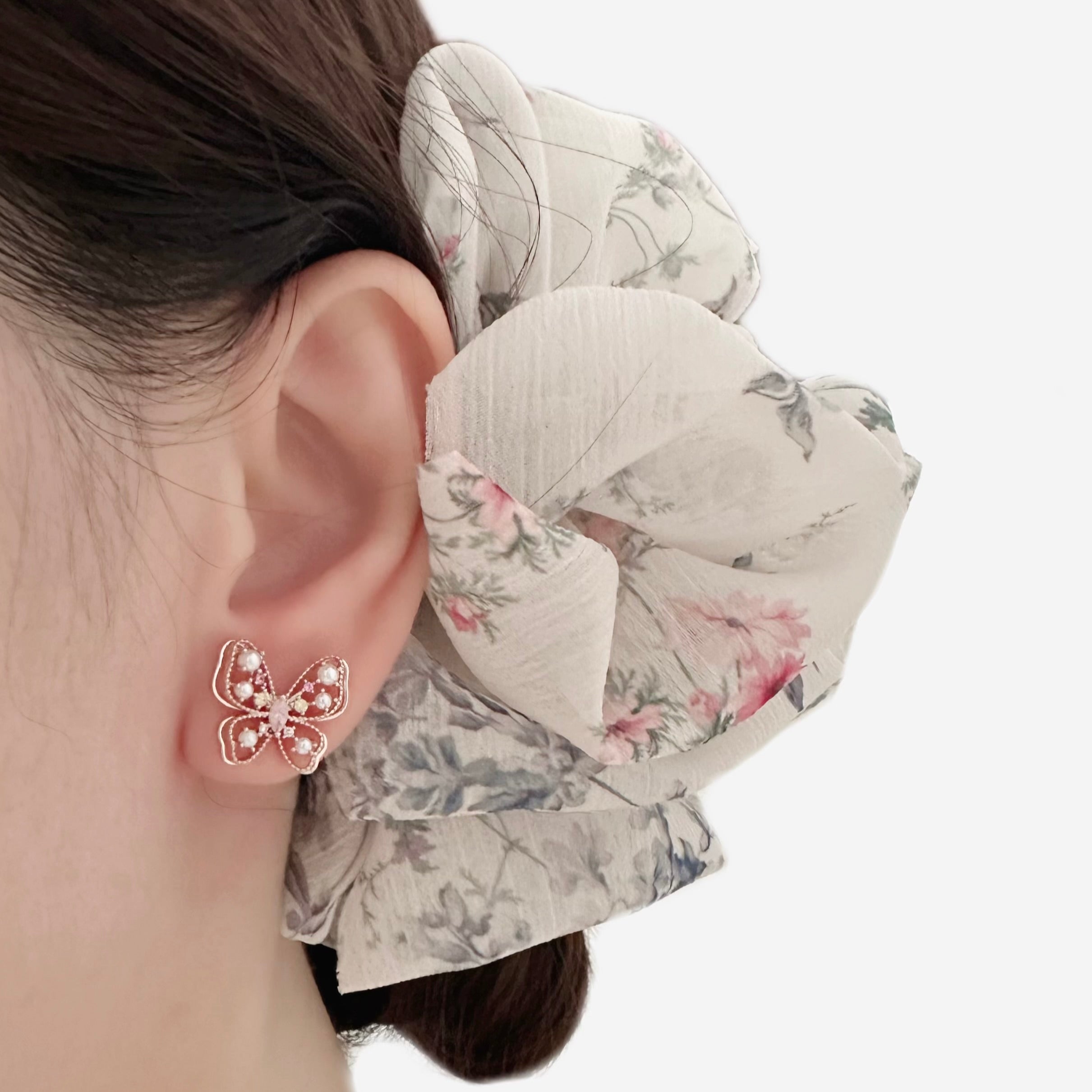 Rose Gold Made in Korea Earrings Korean Anting Cubic Zirconia Bride Bridal Dinner 925 Sterling Silver hypoallergenic Instagram gift shops Jewellery Online Malaysia Shopping No Piercing Perfect Gift From Heart For Your Loved One Online jewellery Malaysia Gift for her Rose Gold Korea Made Earrings Korean Jewellery Jewelry Local Brand in Malaysia Cubic Zirconia Dainty Delicate Minimalist Jewellery Jewelry Bride Clip On Earrings Silver Christmas Gift Set butterfly present gift for her gift ideas