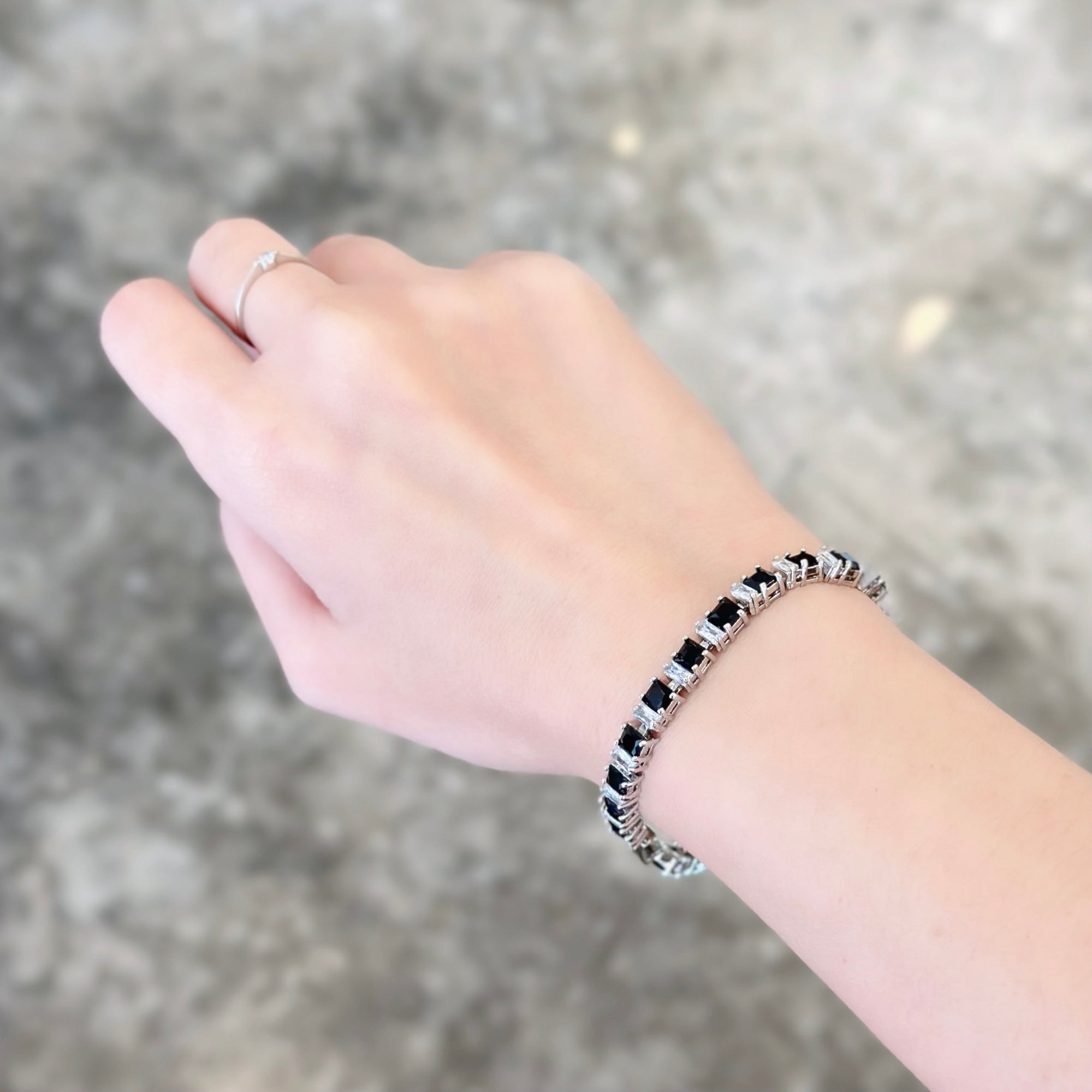 korean earrings bracelet jewellery Malaysia necklace korean jewellery rings earrings malaysia korean style earrings malaysia jewelry jewellery accessories hypoallergenic earrings ear cuff huggies silver necklace made in korea jewelry fashion jewellery malaysia earrings online shop malaysia Gift idea Gift for her Made in Korea Cubic Zirconia 925 Sterling Silver diamond bracelet Jewelry Dainty Minimalist Bestie anting 925 silver Dainty Daily wear Gift tennis gelang tangan 钻石手链

网球手链

经典钻石网球手链

闪耀钻石手链

精致钻石手链 