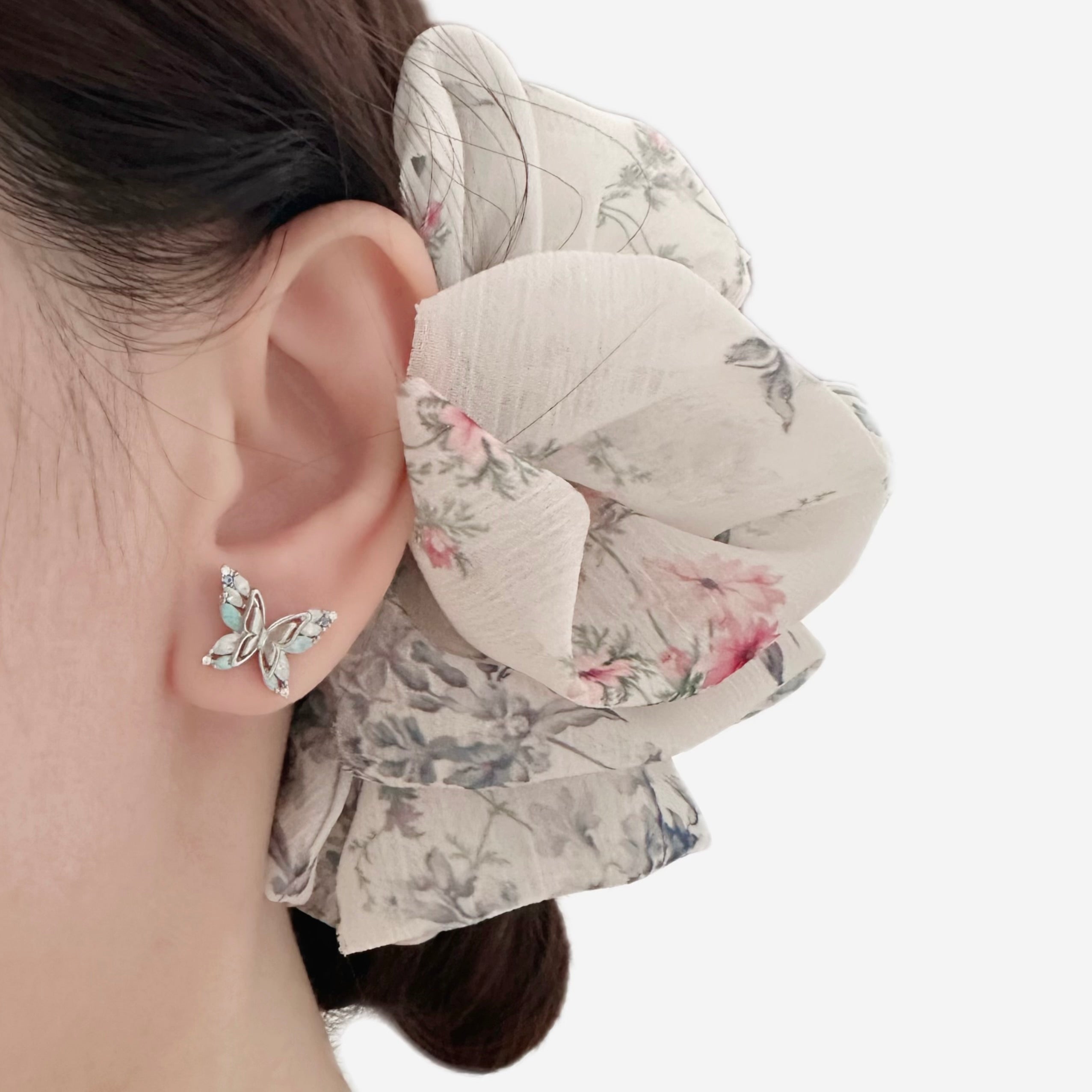 Rose Gold Made in Korea Earrings Korean Anting Cubic Zirconia Bride Bridal Dinner 925 Sterling Silver hypoallergenic Instagram gift shops Jewellery Online Malaysia Shopping No Piercing Perfect Gift From Heart For Your Loved One Online jewellery Malaysia Gift for her Rose Gold Korea Made Earrings Korean Jewellery Jewelry Local Brand in Malaysia Cubic Zirconia Dainty Delicate Minimalist Jewellery Jewelry Bride Clip On Earrings Silver Christmas Gift Set butterfly present gift for her gift ideas