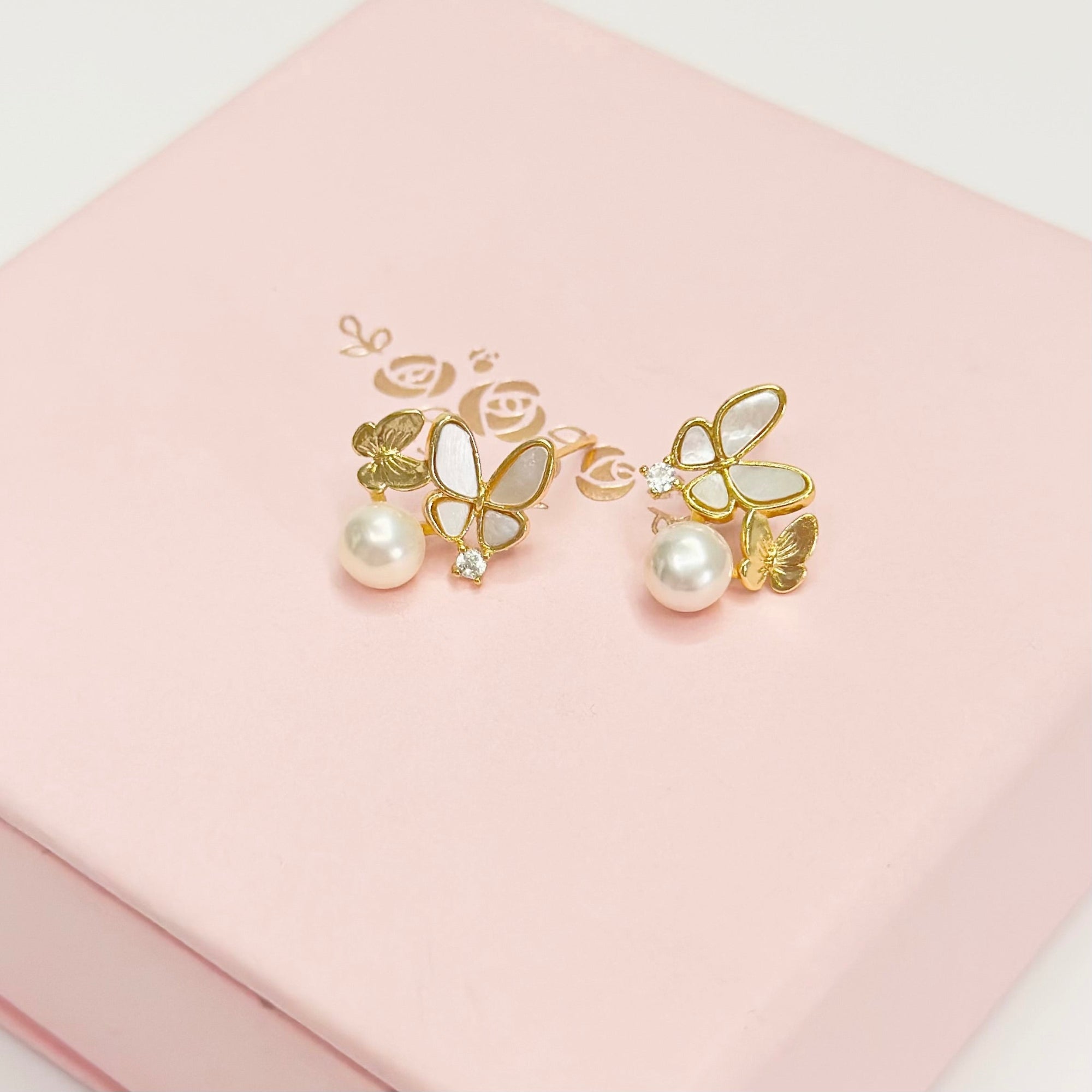 pearl earrings, dainty pearl bracelet, freshwater pearl necklace,  akoya pearl., handmade, sensitive skin, bridal, sterling silver, hypoallergenic, gift idea, seawater pearl, pearl neckace, keshi pearl, baroque pearl, mini pearl, 珍珠 淡水珍珠 ak pearl
海水珍珠 s925 cultural pear present gift for her gift ideas pearl made in Malaysia south sea pearl 米珠 natural pearl mutiara Gift for her Dainty Delicate Minimalist everyday earrings everyday wear lustre near round