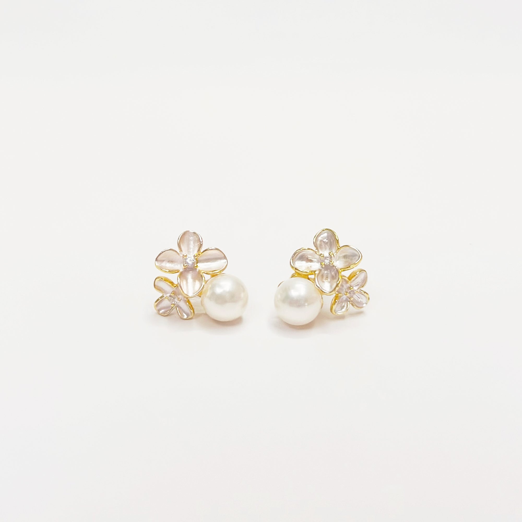 pearl earrings, dainty pearl bracelet, freshwater pearl necklace,  akoya pearl., handmade, sensitive skin, bridal, sterling silver, hypoallergenic, gift idea, seawater pearl, pearl neckace, keshi pearl, baroque pearl, mini pearl, 珍珠 淡水珍珠 ak pearl
海水珍珠 s925 cultural pear present gift for her gift ideas pearl made in Malaysia south sea pearl 米珠 natural pearl mutiara Gift for her Dainty Delicate Minimalist everyday earrings everyday wear lustre near round