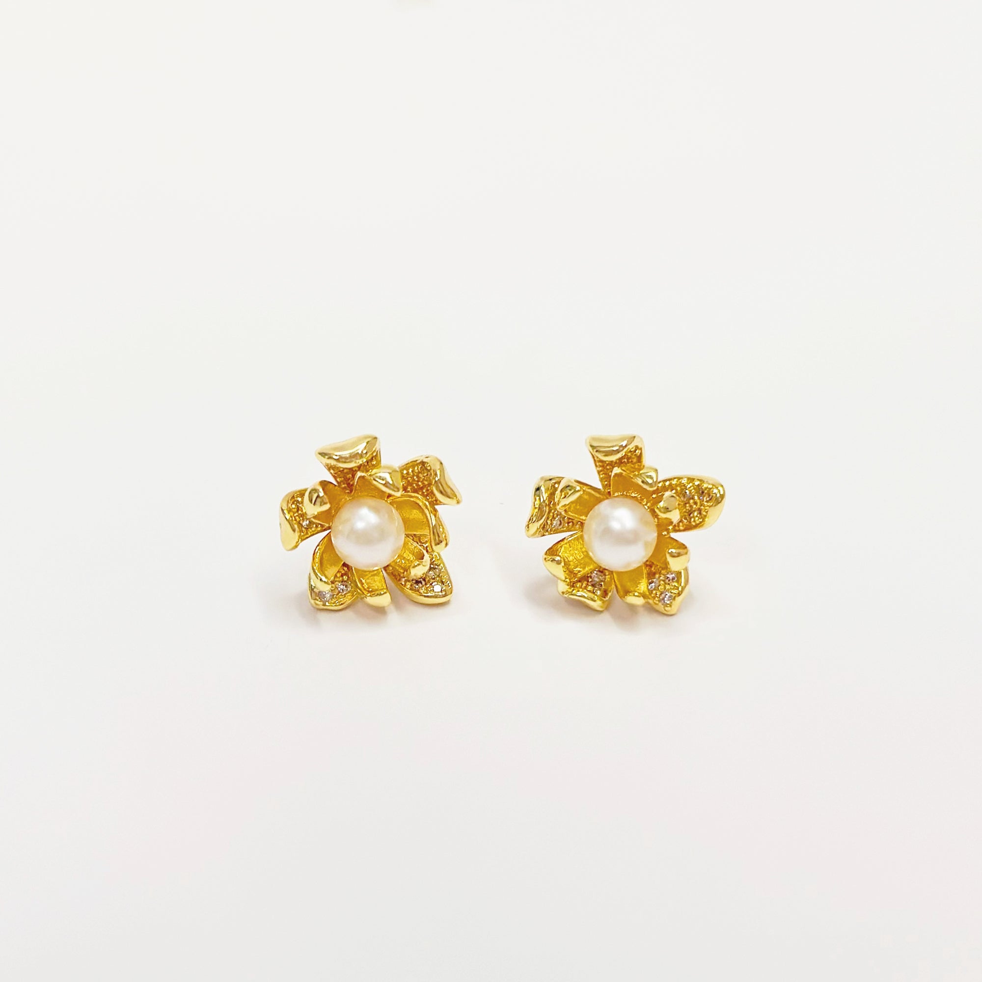 pearl earrings, dainty pearl bracelet, freshwater pearl necklace,  akoya pearl., handmade, sensitive skin, bridal, sterling silver, hypoallergenic, gift idea, seawater pearl, pearl neckace, keshi pearl, baroque pearl, mini pearl, 珍珠 淡水珍珠 ak pearl
海水珍珠 s925 cultural pear present gift for her gift ideas pearl made in Malaysia south sea pearl 米珠 natural pearl mutiara Gift for her Dainty Delicate Minimalist everyday earrings everyday wear lustre near round