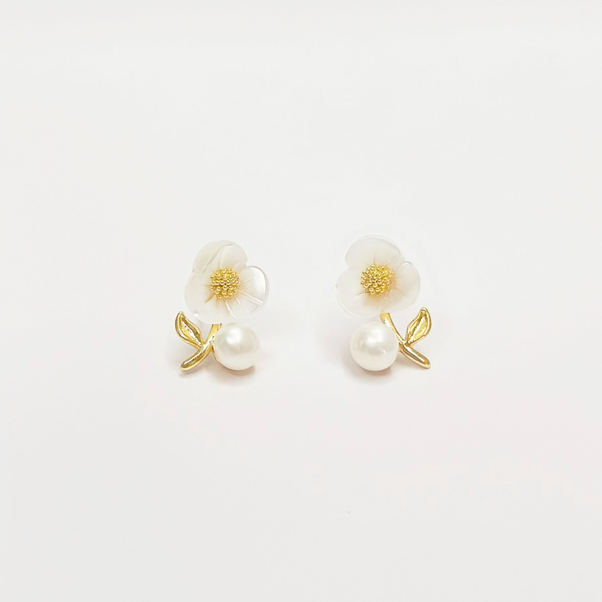 pearl earrings, dainty pearl bracelet, freshwater pearl necklace,  akoya pearl., handmade, sensitive skin, bridal, sterling silver, hypoallergenic, gift idea, seawater pearl, pearl neckace, keshi pearl, baroque pearl, mini pearl, 珍珠 淡水珍珠 ak pearl
海水珍珠 s925 cultural pear present gift for her gift ideas pearl made in Malaysia south sea pearl 米珠 natural pearl mutiara Gift for her Dainty Delicate Minimalist everyday earrings everyday wear lustre near round