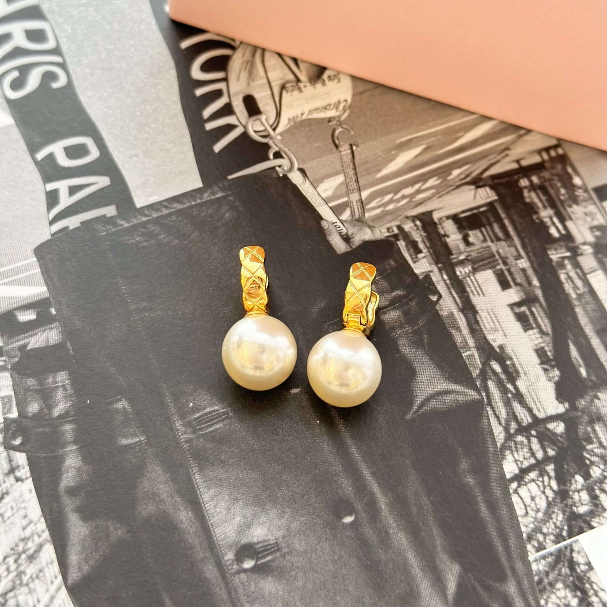 korean earrings bracelet jewellery Malaysia necklace korean jewellery rings earrings malaysia korean style earrings malaysia jewellery jewelry jewellery accessories hypoallergenic earrings ear cuff huggies silver necklace made in korea jewelry fashion jewellery malaysia earrings online shop malaysia Gift idea Gift for her Made in Korea Cubic Zirconia 925 Sterling Silver No Piercing Jewelry Dainty Minimalist Bestie anting subang clip on 925 silver gf gift local Dainty Daily wear Gift Set aurelia atelier