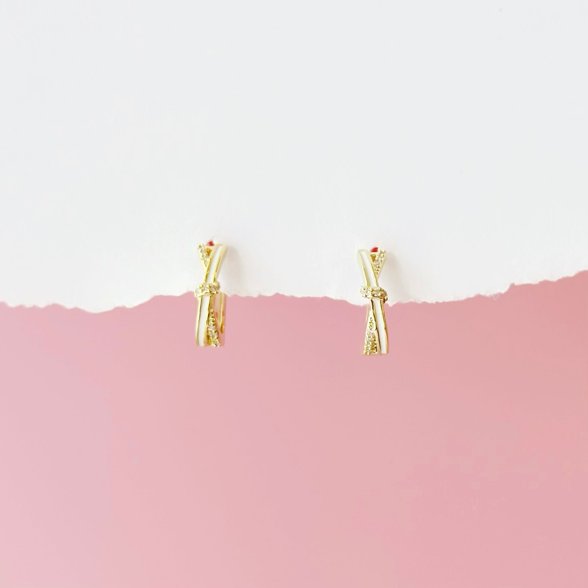 Gift set for her, hadiah untuk wanita, 送给她的礼物, bracelet, ring, necklace, earrings, korean earrings, made in korea, dainty jewellery, lazy girl jewellery, S925 silver, 925 sterling silver, huggie earrings, clip on, daily wear, cubic zirconia, bridesmaid gift, gift for her, Malaysia online shop, fashion jewellery, Korean jewellery accessories, sensitive skin, tahan karat, 适合日常佩戴, anting, rantai tangan, rantai leher, cincin, gift idea, no piercing, earrings malaysia, subang, Pearl, Freshwater pearl, 韩国发饰, 韩国饰品