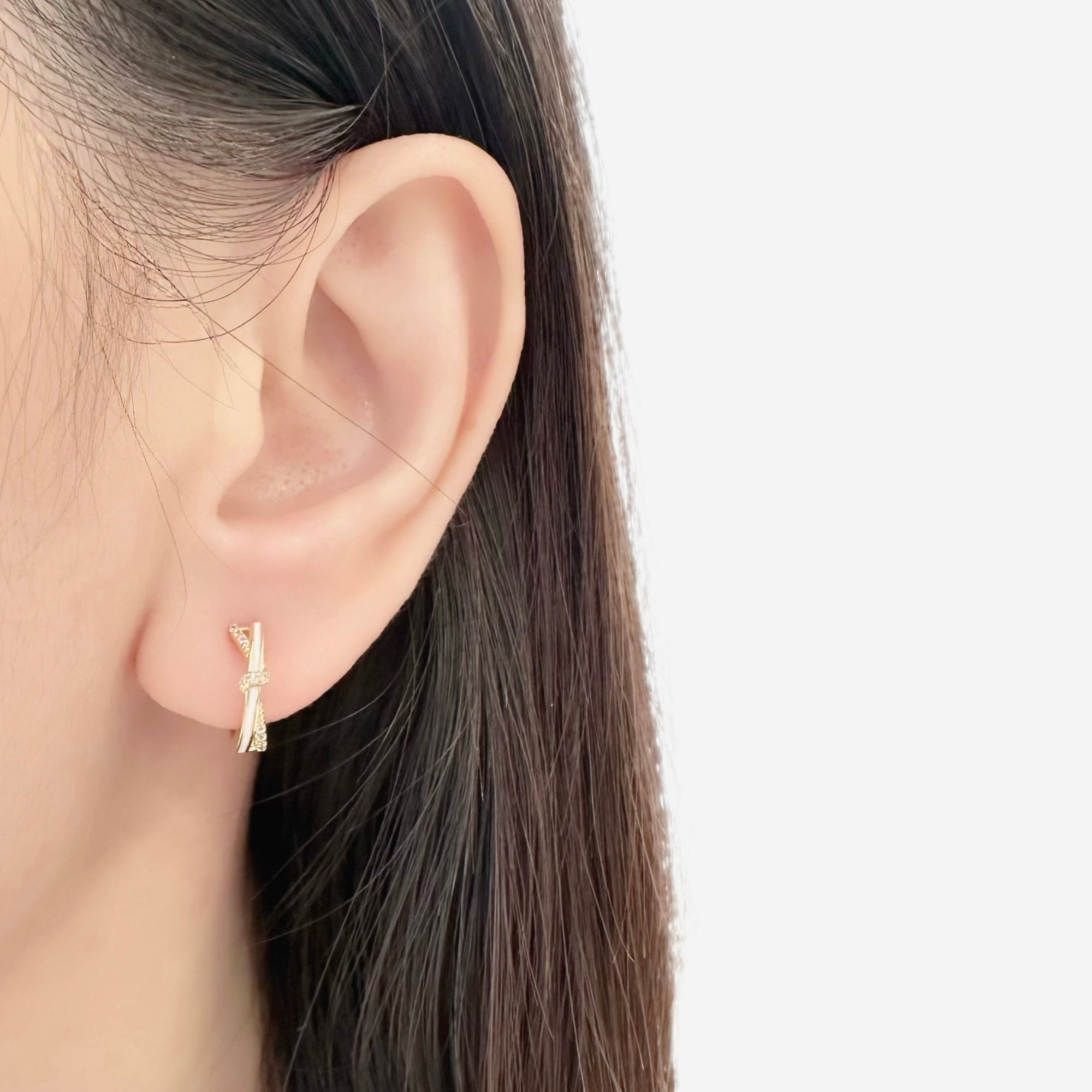 Gift set for her, hadiah untuk wanita, 送给她的礼物, bracelet, ring, necklace, earrings, korean earrings, made in korea, dainty jewellery, lazy girl jewellery, S925 silver, 925 sterling silver, huggie earrings, clip on, daily wear, cubic zirconia, bridesmaid gift, gift for her, Malaysia online shop, fashion jewellery, Korean jewellery accessories, sensitive skin, tahan karat, 适合日常佩戴, anting, rantai tangan, rantai leher, cincin, gift idea, no piercing, earrings malaysia, subang, Pearl, Freshwater pearl, 韩国发饰, 韩国饰品