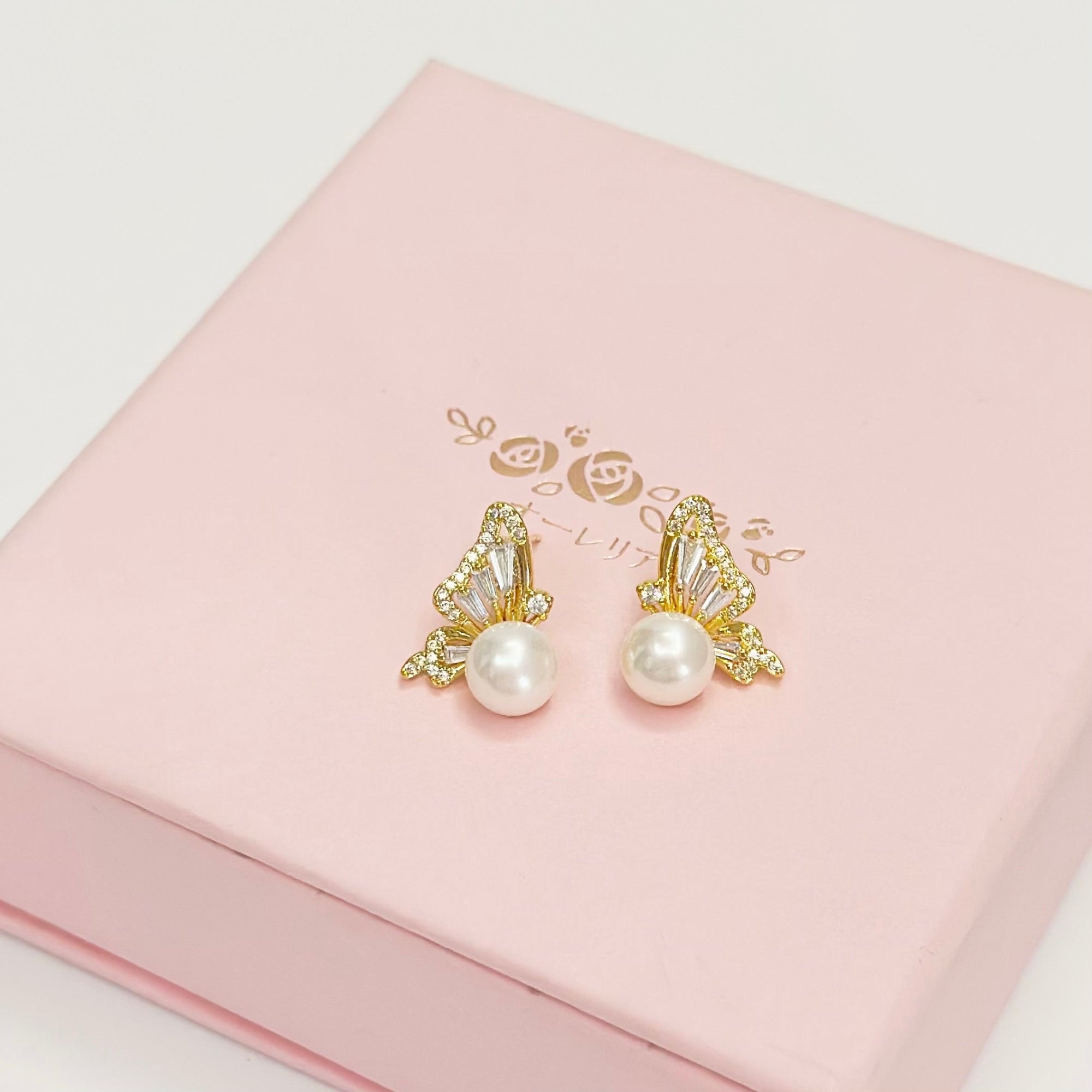 pearl earrings, dainty pearl bracelet, freshwater pearl necklace,  akoya pearl., handmade, sensitive skin, bridal, sterling silver, hypoallergenic, gift idea, seawater pearl, pearl neckace, keshi pearl, baroque pearl, mini pearl, 珍珠 淡水珍珠 ak pearl
海水珍珠 s925 cultural pear present gift for her gift ideas pearl made in Malaysia south sea pearl 米珠 natural pearl mutiara Gift for her Dainty Delicate Minimalist everyday earrings everyday wear lustre near round