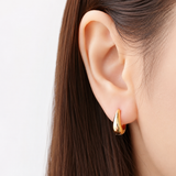 Noe Huggie Hoop Earrings [BACKORDER]