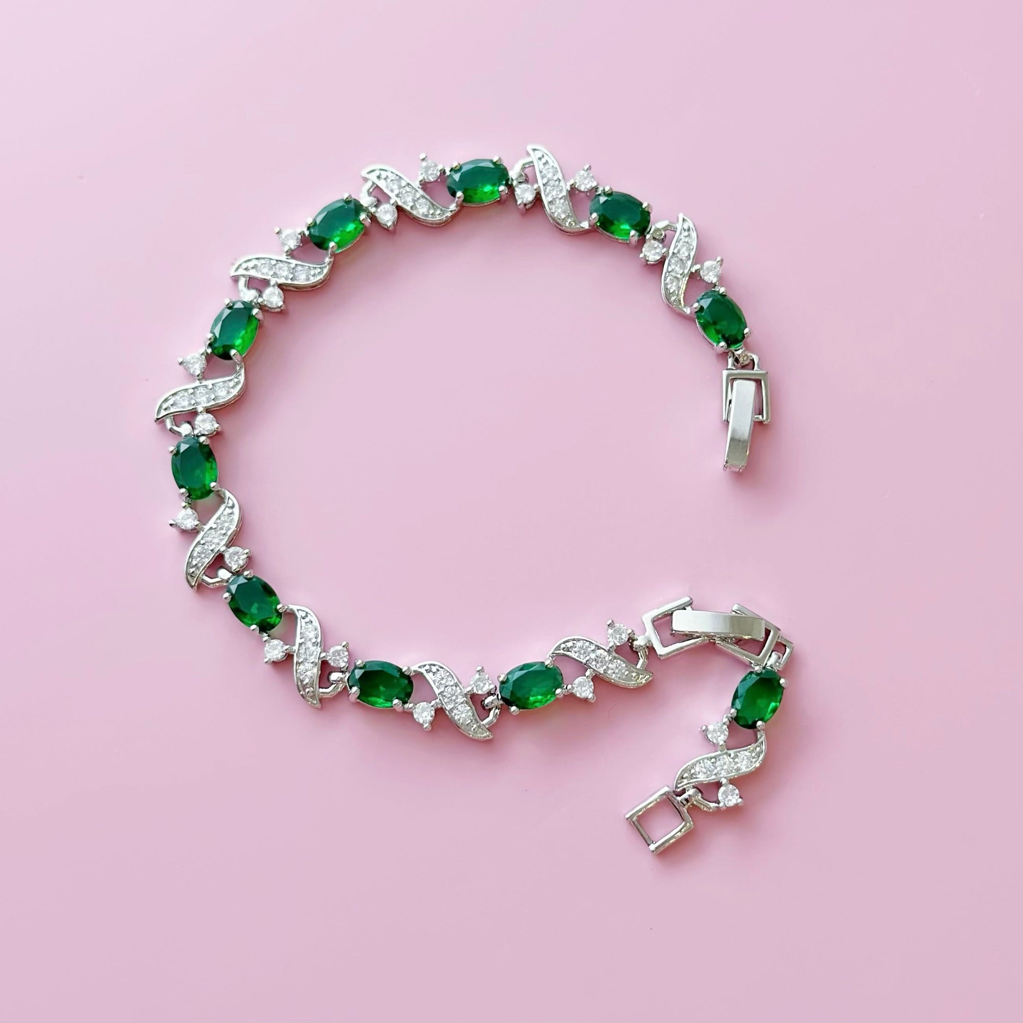 korean earrings bracelet jewellery Malaysia necklace korean jewellery rings earrings malaysia korean style earrings malaysia jewelry jewellery accessories hypoallergenic earrings ear cuff huggies silver necklace made in korea jewelry fashion jewellery malaysia earrings online shop malaysia Gift idea Gift for her Made in Korea Cubic Zirconia 925 Sterling Silver diamond bracelet Jewelry Dainty Minimalist Bestie anting 925 silver Dainty Daily wear Gift tennis gelang tangan 钻石手链

网球手链

经典钻石网球手链

闪耀钻石手链

精致钻石手链 