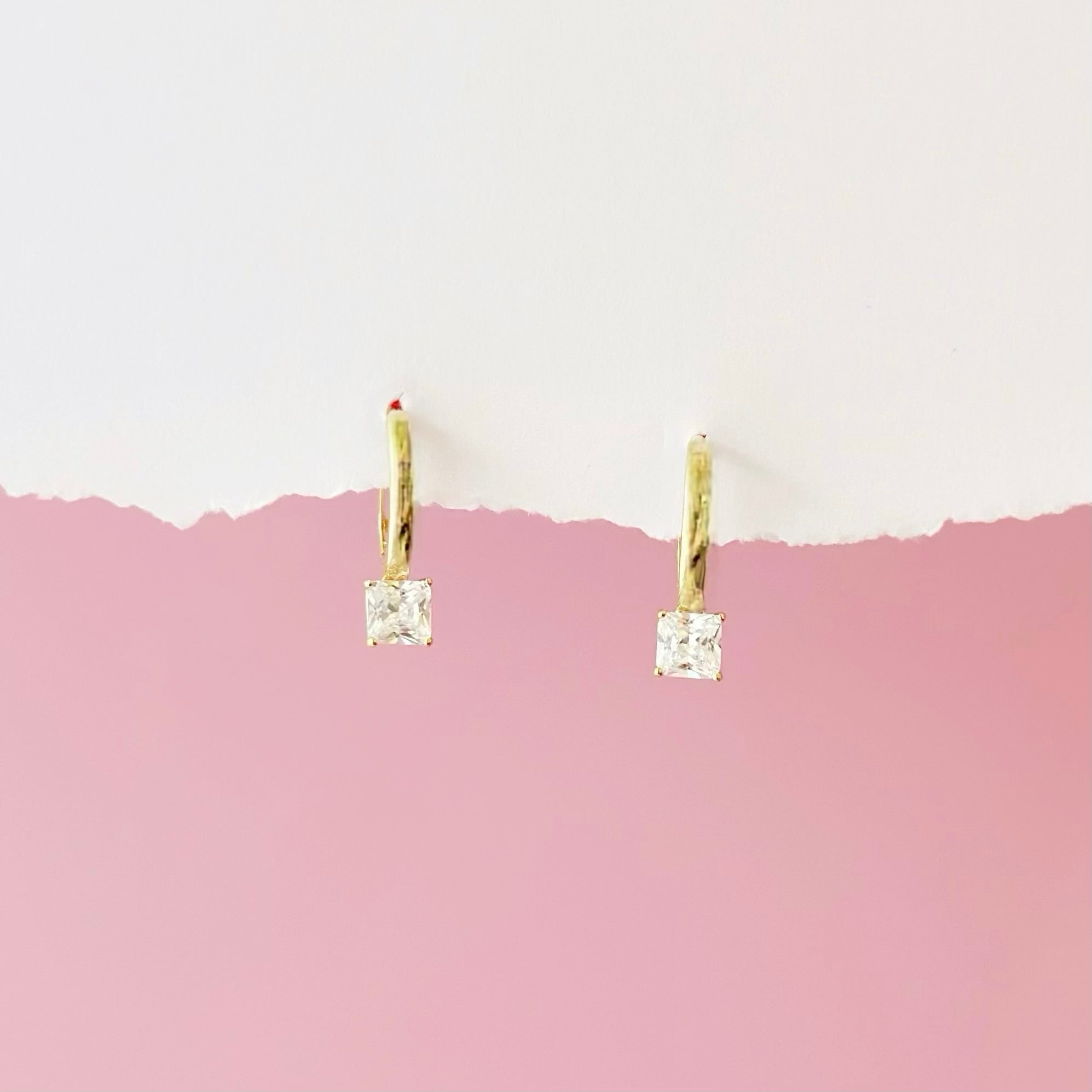 Gift set for her, hadiah untuk wanita, 送给她的礼物, bracelet, ring, necklace, earrings, korean earrings, made in korea, dainty jewellery, lazy girl jewellery, S925 silver, 925 sterling silver, huggie earrings, clip on, daily wear, cubic zirconia, bridesmaid gift, gift for her, Malaysia online shop, fashion jewellery, Korean jewellery accessories, sensitive skin, tahan karat, 适合日常佩戴, anting, rantai tangan, rantai leher, cincin, gift idea, no piercing, earrings malaysia, subang, Pearl, Freshwater pearl, 韩国发饰, 韩国饰品