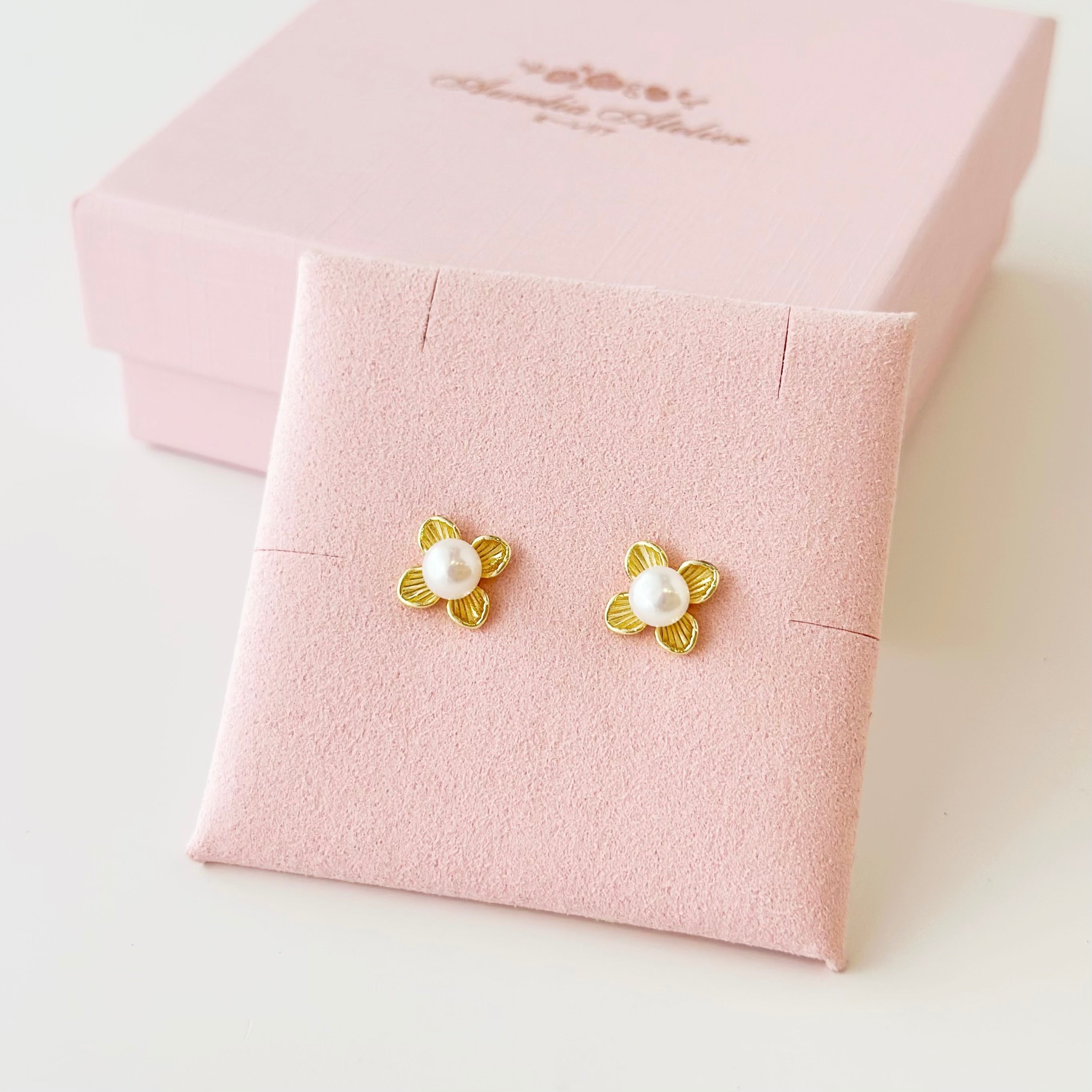 pearl earrings, dainty pearl bracelet, freshwater pearl necklace,  akoya pearl., handmade, sensitive skin, bridal, sterling silver, hypoallergenic, gift idea, seawater pearl, pearl neckace, keshi pearl, baroque pearl, mini pearl, 珍珠 淡水珍珠 ak pearl
海水珍珠 s925 cultural pearl present gift for her gift ideas pearl made in Malaysia south sea pearl 米珠 natural pearl mutiara Gift for her Dainty Delicate Minimalist everyday earrings everyday wear lustre near round mutiara  akoya mikimoto