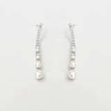 Zhao Lu Si’s Style, Love’s Ambition Earrings, c-drama earrings, chinese drama, c-drama, Xu Yan earrings, Qiao Yan earrings, classic pearl earrings, drop pearl earrings, 《许我耀眼》
Gift set for her / hadiah untuk wanita / 送给她的礼物。Perfect for best friend / sahabat baik / 最好的朋友 / 心爱的耳环、手链和戒指。Made in Korea / 制造于韩国 /.Dainty jewellery / 简约精致首饰 / barang kemas halus. 925 sterling silver / 925纯银 / perak tulen 925. Anti-tarnish / 防氧化 / tahan karat. Suitable for daily wear, keshi pearl, baroque pearl, pearl, 珍珠 淡水珍珠 ak