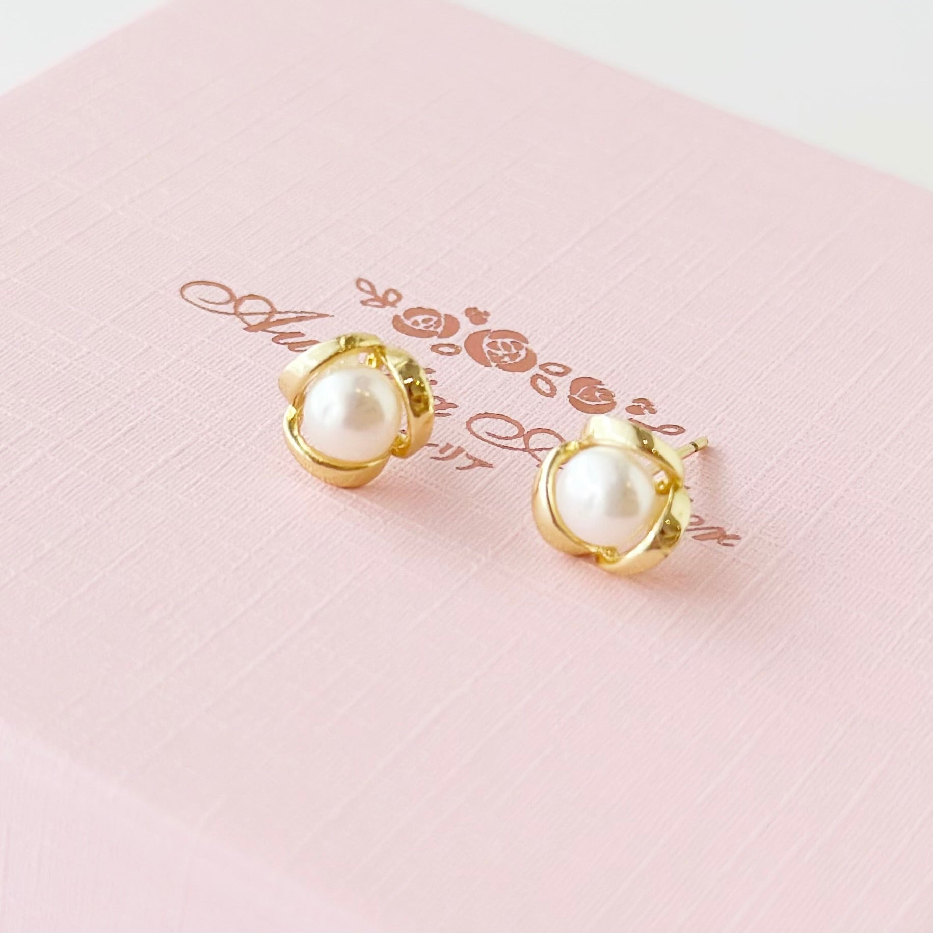 pearl earrings, dainty pearl bracelet, freshwater pearl necklace,  akoya pearl., handmade, sensitive skin, bridal, sterling silver, hypoallergenic, gift idea, seawater pearl, pearl neckace, keshi pearl, baroque pearl, mini pearl, 珍珠 淡水珍珠 ak pearl
海水珍珠 s925 cultural pearl present gift for her gift ideas pearl made in Malaysia south sea pearl 米珠 natural pearl mutiara Gift for her Dainty Delicate Minimalist everyday earrings everyday wear lustre near round mutiara  akoya mikimoto