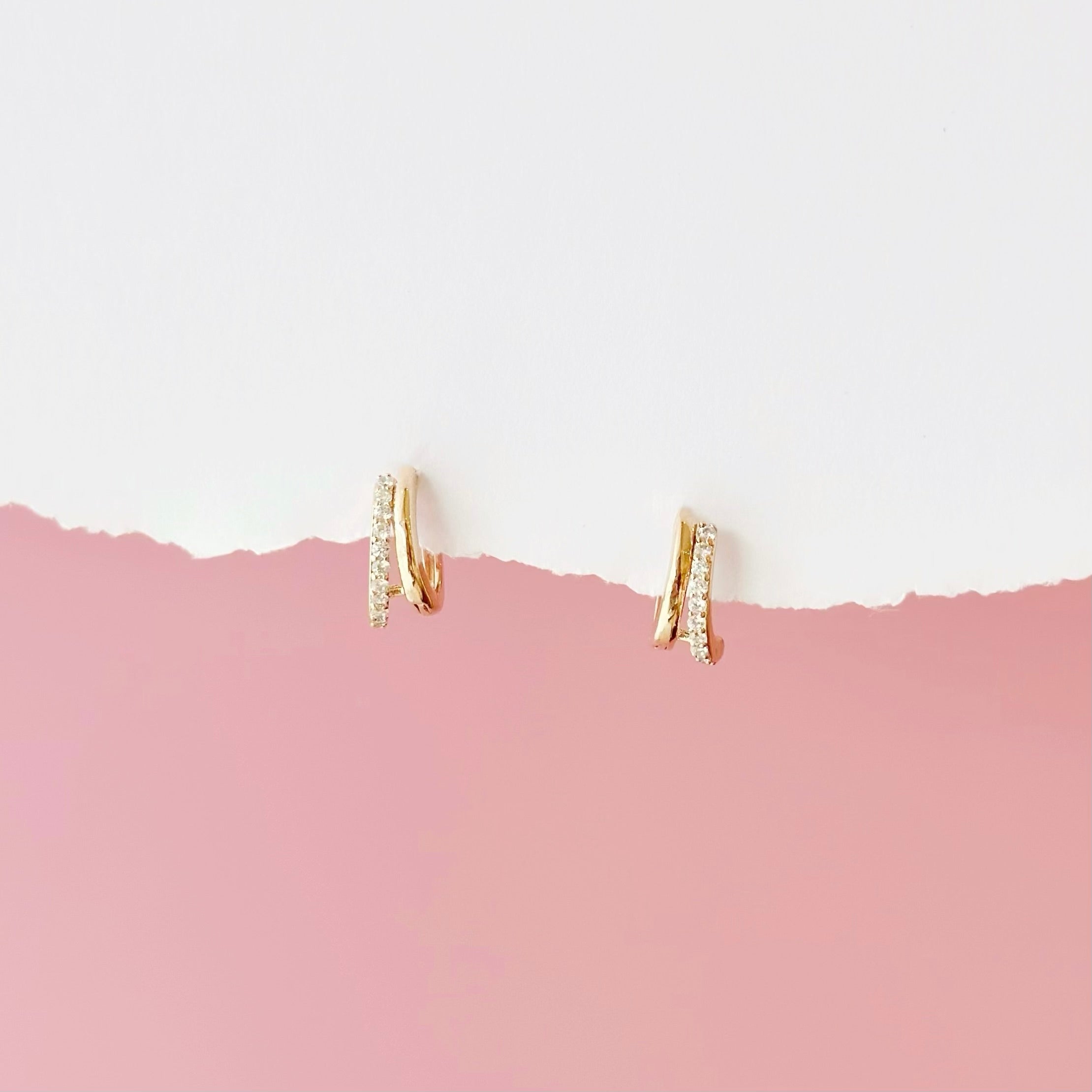 Gift set for her, hadiah untuk wanita, 送给她的礼物, bracelet, ring, necklace, earrings, korean earrings, made in korea, dainty jewellery, lazy girl jewellery, S925 silver, 925 sterling silver, huggie earrings, clip on, daily wear, cubic zirconia, bridesmaid gift, gift for her, Malaysia online shop, fashion jewellery, Korean jewellery accessories, sensitive skin, tahan karat, 适合日常佩戴, anting, rantai tangan, rantai leher, cincin, gift idea, no piercing, earrings malaysia, subang, Pearl, Freshwater pearl, 韩国发饰, 韩国饰品