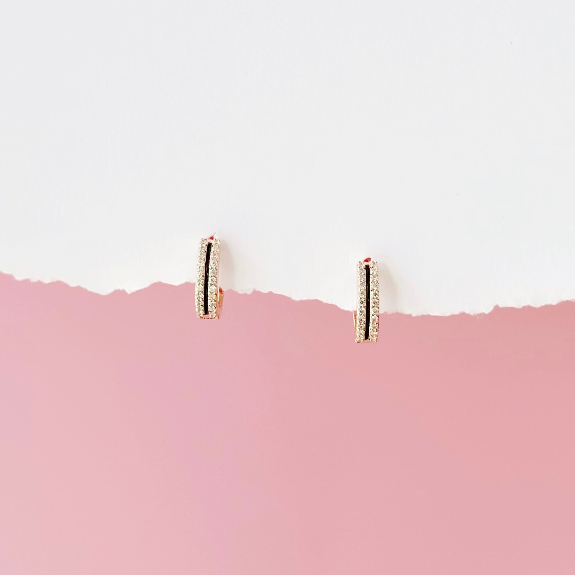 Gift set for her, hadiah untuk wanita, 送给她的礼物, bracelet, ring, necklace, earrings, korean earrings, made in korea, dainty jewellery, lazy girl jewellery, S925 silver, 925 sterling silver, huggie earrings, clip on, daily wear, cubic zirconia, bridesmaid gift, gift for her, Malaysia online shop, fashion jewellery, Korean jewellery accessories, sensitive skin, tahan karat, 适合日常佩戴, anting, rantai tangan, rantai leher, cincin, gift idea, no piercing, earrings malaysia, subang, Pearl, Freshwater pearl, 韩国发饰, 韩国饰品