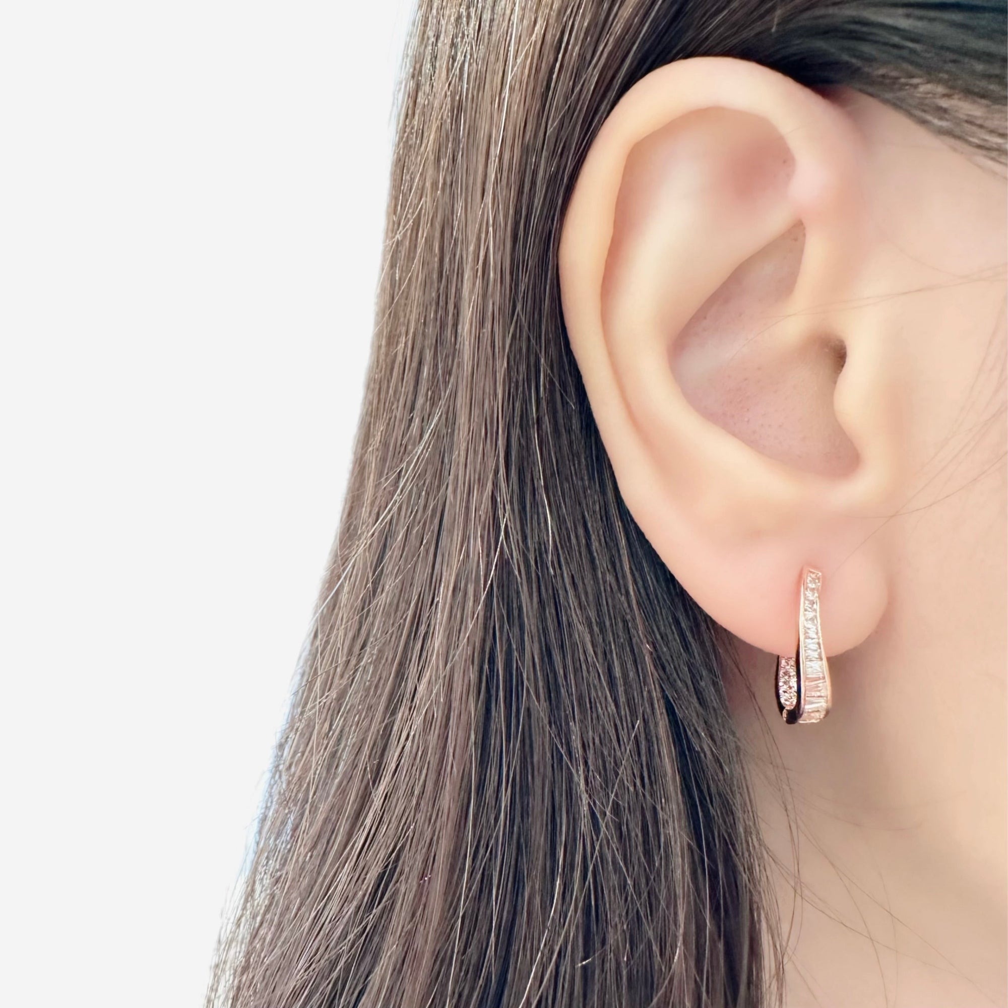 Gift set for her, hadiah untuk wanita, 送给她的礼物, bracelet, ring, necklace, earrings, korean earrings, made in korea, dainty jewellery, lazy girl jewellery, S925 silver, 925 sterling silver, huggie earrings, clip on, daily wear, cubic zirconia, bridesmaid gift, gift for her, Malaysia online shop, fashion jewellery, Korean jewellery accessories, sensitive skin, tahan karat, 适合日常佩戴, anting, rantai tangan, rantai leher, cincin, gift idea, no piercing, earrings malaysia, subang, Pearl, Freshwater pearl, 韩国发饰, 韩国饰品