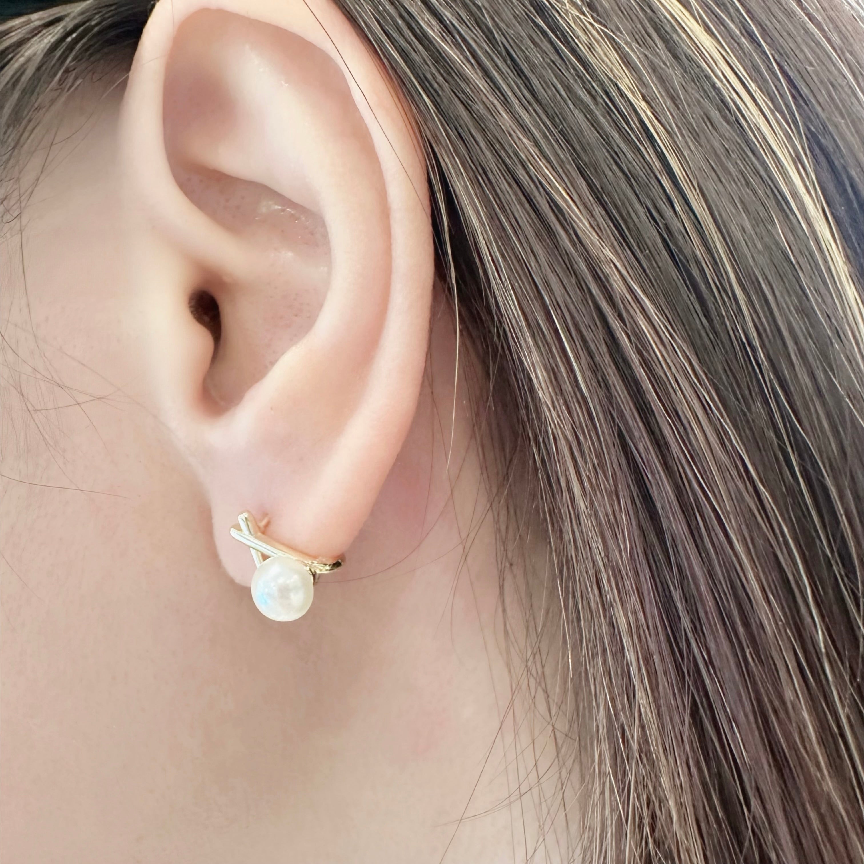 pearl earrings, dainty pearl bracelet, freshwater pearl necklace,  akoya pearl., handmade, sensitive skin, bridal, sterling silver, hypoallergenic, gift idea, seawater pearl, pearl neckace, keshi pearl, baroque pearl, mini pearl, 珍珠 淡水珍珠 ak pearl
海水珍珠 s925 cultural pearl present gift for her gift ideas pearl made in Malaysia south sea pearl 米珠 natural pearl mutiara Gift for her Dainty Delicate Minimalist everyday earrings everyday wear lustre near round mutiara  akoya mikimoto