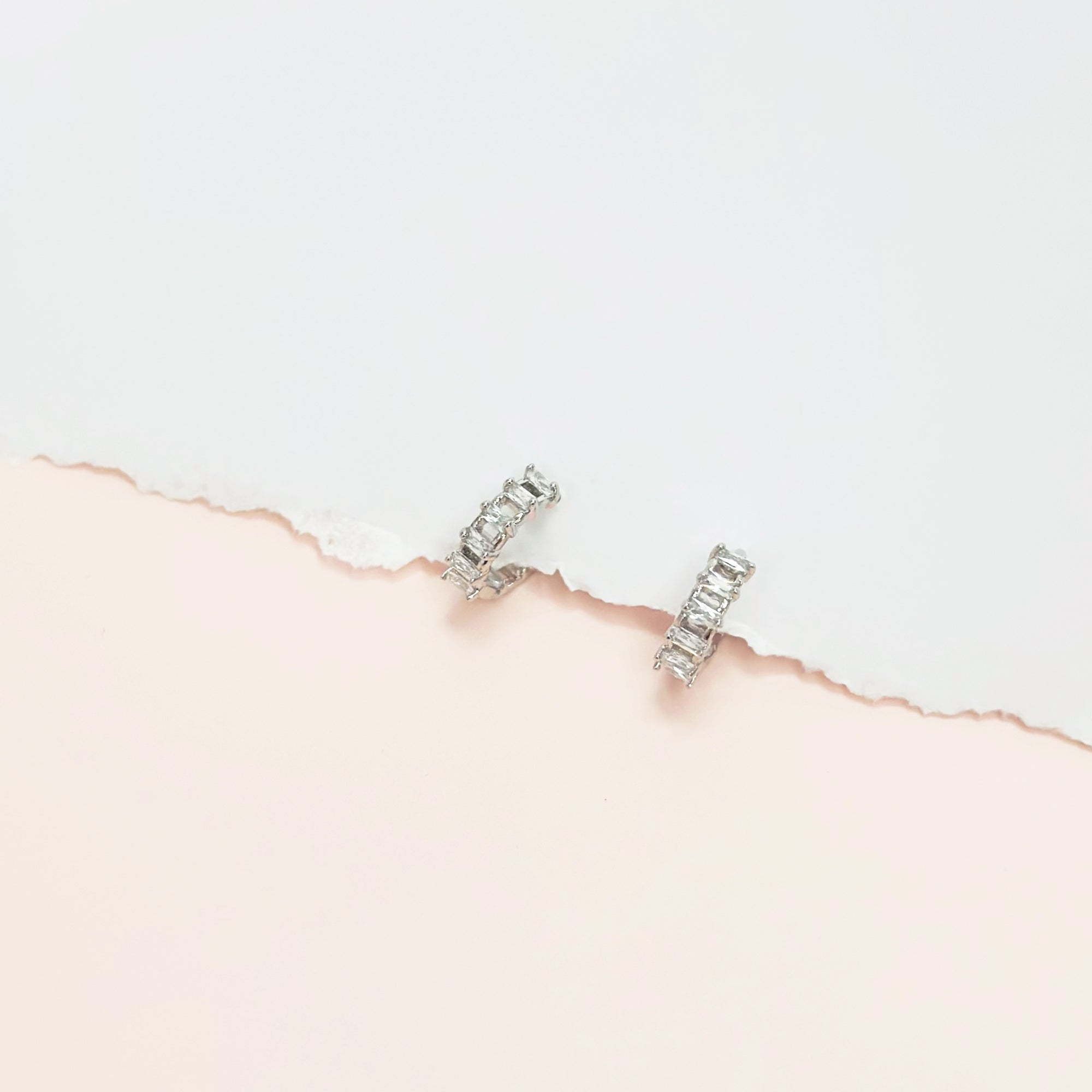 korean earrings bracelet jewellery Malaysia necklace korean jewellery rings earrings malaysia korean style earrings jewellery accessories hypoallergenic earrings ear cuff huggies silver necklace made in korea jewelry fashion jewellery malaysia earrings online shop malaysia Gift idea Gift for her Made in Korea Cubic Zirconia 925 Sterling Silver No Piercing Dainty Minimalist Daily wear Bestie Korean Anting Cincin Clip on 韩国耳环 韩国发饰 韩国饰品 hypoallergenic birthday gift set bridesmaid aurelia atelier