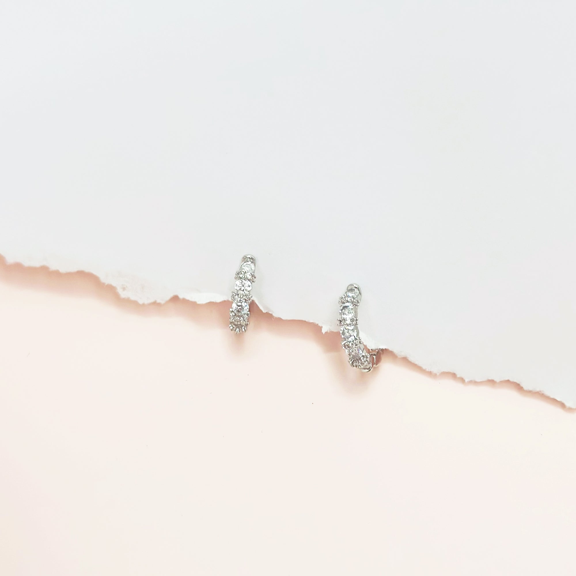 korean earrings bracelet jewellery Malaysia necklace korean jewellery rings earrings malaysia korean style earrings jewellery accessories hypoallergenic earrings ear cuff huggies silver necklace made in korea jewelry fashion jewellery malaysia earrings online shop malaysia Gift idea Gift for her Made in Korea Cubic Zirconia 925 Sterling Silver No Piercing Dainty Minimalist Daily wear Bestie Korean Anting Cincin Clip on 韩国耳环 韩国发饰 韩国饰品 hypoallergenic birthday gift set bridesmaid aurelia atelier