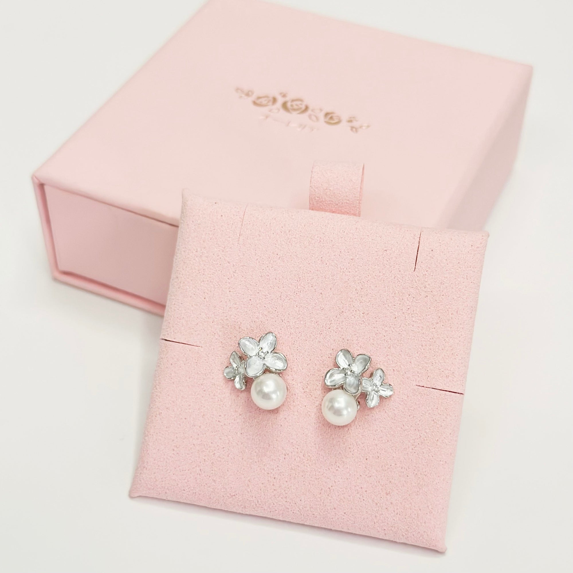 pearl earrings, dainty pearl bracelet, freshwater pearl necklace,  akoya pearl., handmade, sensitive skin, bridal, sterling silver, hypoallergenic, gift idea, seawater pearl, pearl neckace, keshi pearl, baroque pearl, mini pearl, 珍珠 淡水珍珠 ak pearl
海水珍珠 s925 cultural pear present gift for her gift ideas pearl made in Malaysia south sea pearl 米珠 natural pearl mutiara Gift for her Dainty Delicate Minimalist everyday earrings everyday wear lustre near round