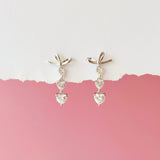 Gift set for her, hadiah untuk wanita, 送给她的礼物, bracelet, ring, necklace, earrings, korean earrings, made in korea, dainty jewellery, lazy girl jewellery, S925 silver, 925 sterling silver, huggie earrings, clip on, daily wear, cubic zirconia, bridesmaid gift, gift for her, Malaysia online shop, fashion jewellery, Korean jewellery accessories, sensitive skin, tahan karat, 适合日常佩戴, anting, rantai tangan, rantai leher, cincin, gift idea, no piercing, earrings malaysia, subang, Pearl, Freshwater pearl, 韩国发饰, 韩国饰品