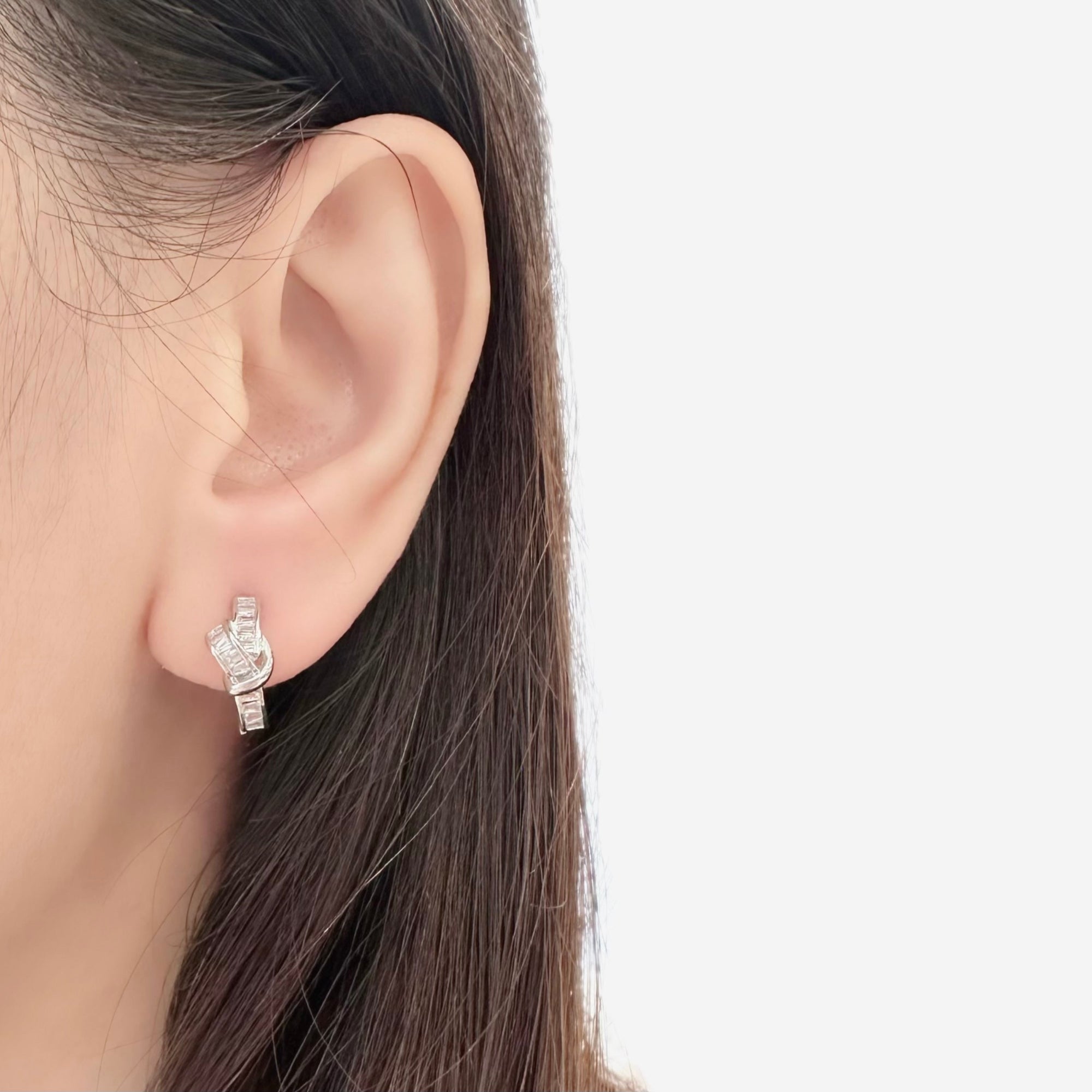 Gift set for her, hadiah untuk wanita, 送给她的礼物, bracelet, ring, necklace, earrings, korean earrings, made in korea, dainty jewellery, lazy girl jewellery, S925 silver, 925 sterling silver, huggie earrings, clip on, daily wear, cubic zirconia, bridesmaid gift, gift for her, Malaysia online shop, fashion jewellery, Korean jewellery accessories, sensitive skin, tahan karat, 适合日常佩戴, anting, rantai tangan, rantai leher, cincin, gift idea, no piercing, earrings malaysia, subang, Pearl, Freshwater pearl, 韩国发饰, 韩国饰品