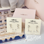 Zhao Lu Si’s Style, Love’s Ambition Earrings, c-drama earrings, chinese drama, c-drama, Xu Yan earrings, Qiao Yan earrings, classic pearl earrings, drop pearl earrings, 《许我耀眼》
Gift set for her / hadiah untuk wanita / 送给她的礼物。Perfect for best friend / sahabat baik / 最好的朋友。Includes beloved earrings, bracelet, and ring / 心爱的耳环、手链和戒指。Made in Korea / 制造于韩国 /.Dainty jewellery / 简约精致首饰 / barang kemas halus. 925 sterling silver / 925纯银 / perak tulen 925. Anti-tarnish / 防氧化 / tahan karat. Suitable for daily wear