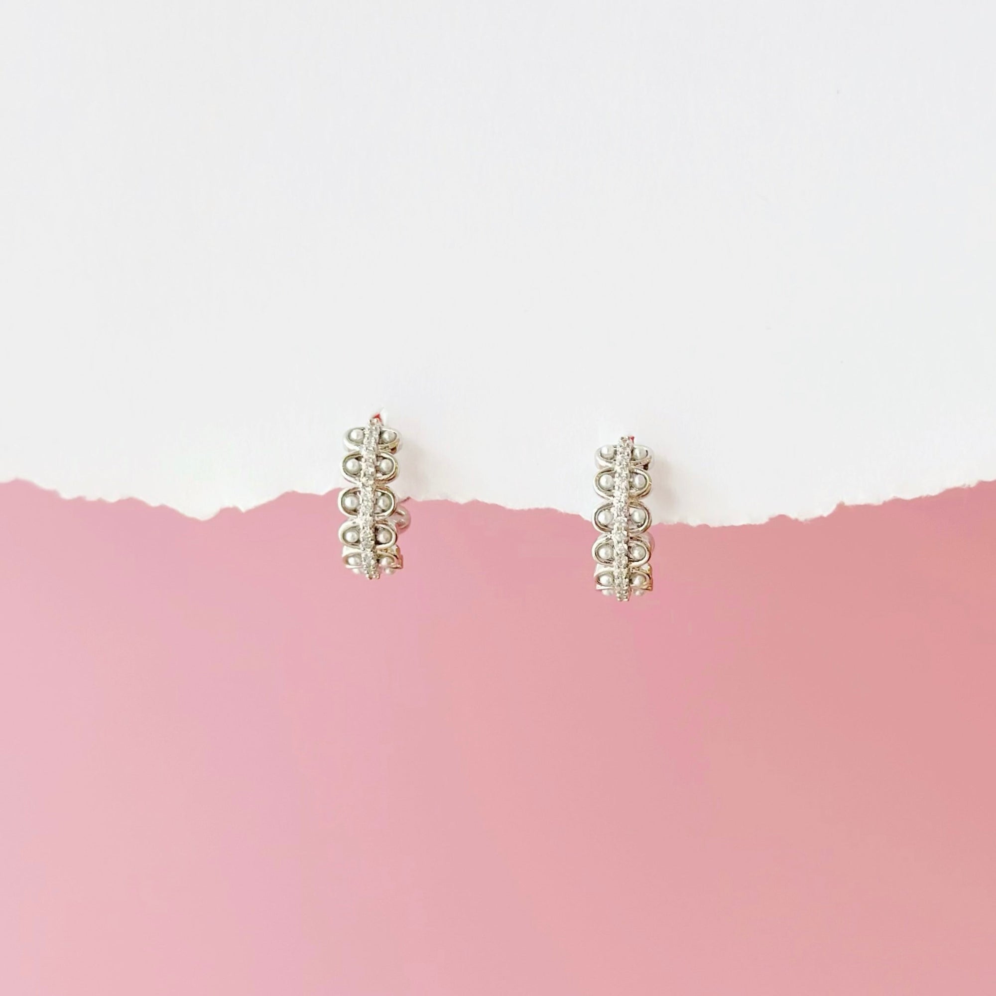 Gift set for her, hadiah untuk wanita, 送给她的礼物, bracelet, ring, necklace, earrings, korean earrings, made in korea, dainty jewellery, lazy girl jewellery, S925 silver, 925 sterling silver, huggie earrings, clip on, daily wear, cubic zirconia, bridesmaid gift, gift for her, Malaysia online shop, fashion jewellery, Korean jewellery accessories, sensitive skin, tahan karat, 适合日常佩戴, anting, rantai tangan, rantai leher, cincin, gift idea, no piercing, earrings malaysia, subang, Pearl, Freshwater pearl, 韩国发饰, 韩国饰品