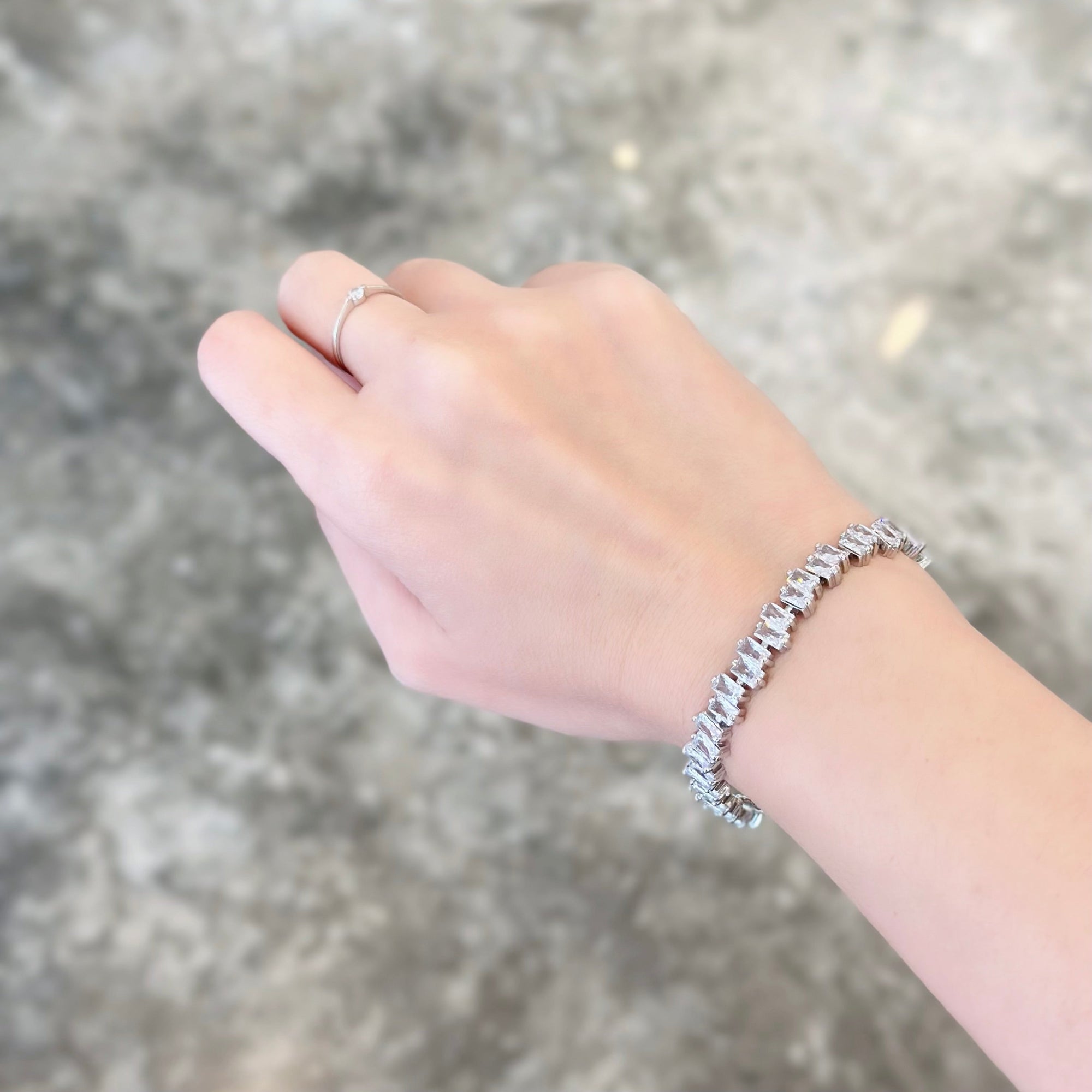 korean earrings bracelet jewellery Malaysia necklace korean jewellery rings earrings malaysia korean style earrings malaysia jewelry jewellery accessories hypoallergenic earrings ear cuff huggies silver necklace made in korea jewelry fashion jewellery malaysia earrings online shop malaysia Gift idea Gift for her Made in Korea Cubic Zirconia 925 Sterling Silver diamond bracelet Jewelry Dainty Minimalist Bestie anting 925 silver Dainty Daily wear Gift tennis gelang tangan 钻石手链

网球手链

经典钻石网球手链

闪耀钻石手链

精致钻石手链 