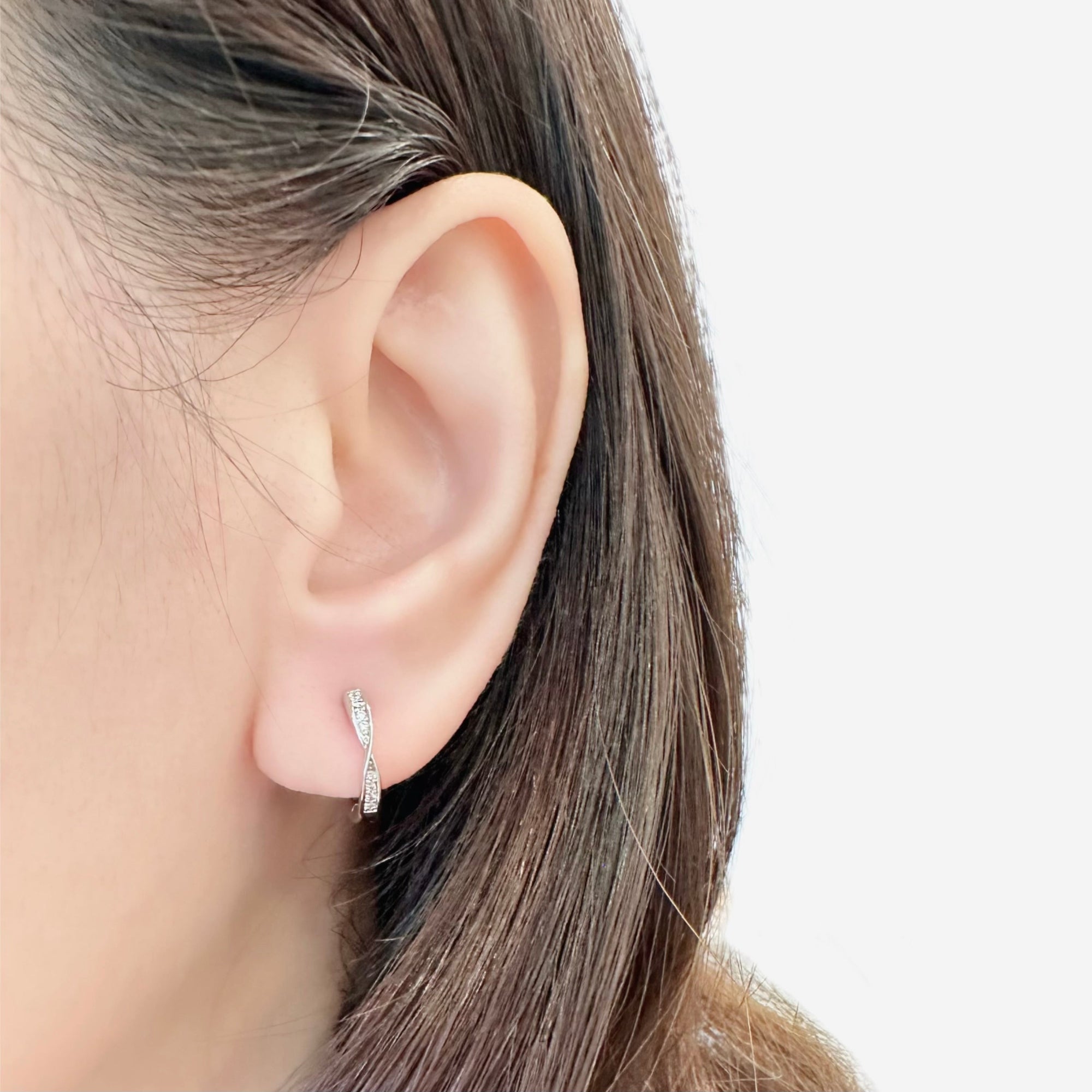 korean earrings bracelet jewellery Malaysia necklace korean jewellery rings earrings malaysia korean style earrings jewellery accessories hypoallergenic earrings ear cuff huggies silver necklace made in korea jewelry fashion jewellery malaysia earrings online shop malaysia Gift idea Gift for her Made in Korea Cubic Zirconia 925 Sterling Silver No Piercing Dainty Minimalist Daily wear Bestie Korean Anting Cincin Clip on 韩国耳环 韩国发饰 韩国饰品 hypoallergenic birthday gift set bridesmaid aurelia atelier