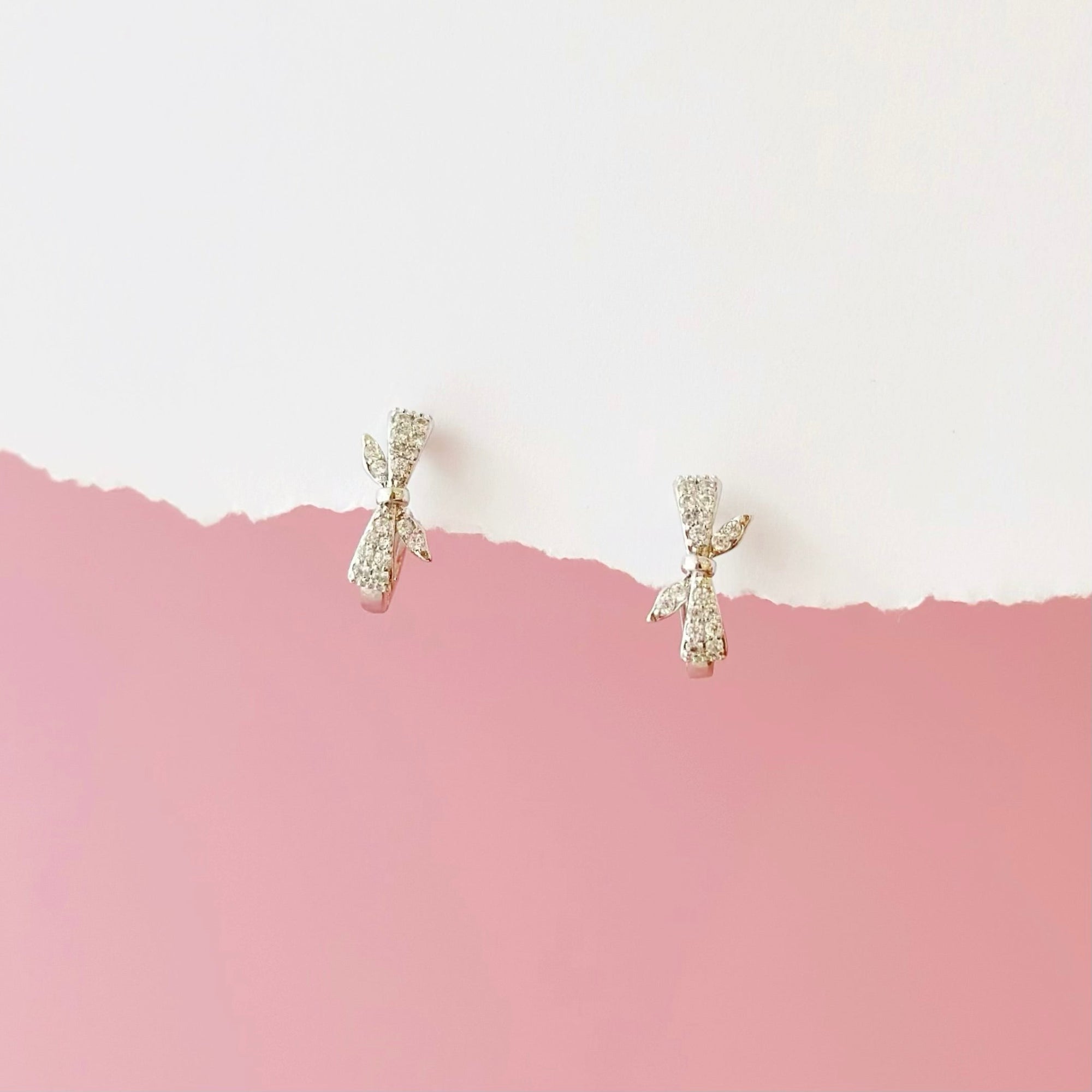 Gift set for her, hadiah untuk wanita, 送给她的礼物, bracelet, ring, necklace, earrings, korean earrings, made in korea, dainty jewellery, lazy girl jewellery, S925 silver, 925 sterling silver, huggie earrings, clip on, daily wear, cubic zirconia, bridesmaid gift, gift for her, Malaysia online shop, fashion jewellery, Korean jewellery accessories, sensitive skin, tahan karat, 适合日常佩戴, anting, rantai tangan, rantai leher, cincin, gift idea, no piercing, earrings malaysia, subang, Pearl, Freshwater pearl, 韩国发饰, 韩国饰品