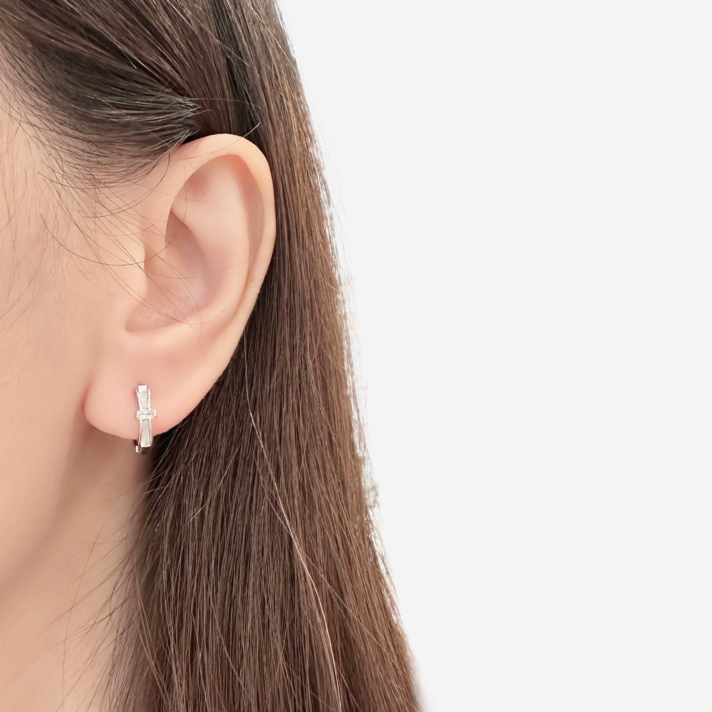 Gift set for her, hadiah untuk wanita, 送给她的礼物, bracelet, ring, necklace, earrings, korean earrings, made in korea, dainty jewellery, lazy girl jewellery, S925 silver, 925 sterling silver, huggie earrings, clip on, daily wear, cubic zirconia, bridesmaid gift, gift for her, Malaysia online shop, fashion jewellery, Korean jewellery accessories, sensitive skin, tahan karat, 适合日常佩戴, anting, rantai tangan, rantai leher, cincin, gift idea, no piercing, earrings malaysia, subang, Pearl, Freshwater pearl, 韩国发饰, 韩国饰品