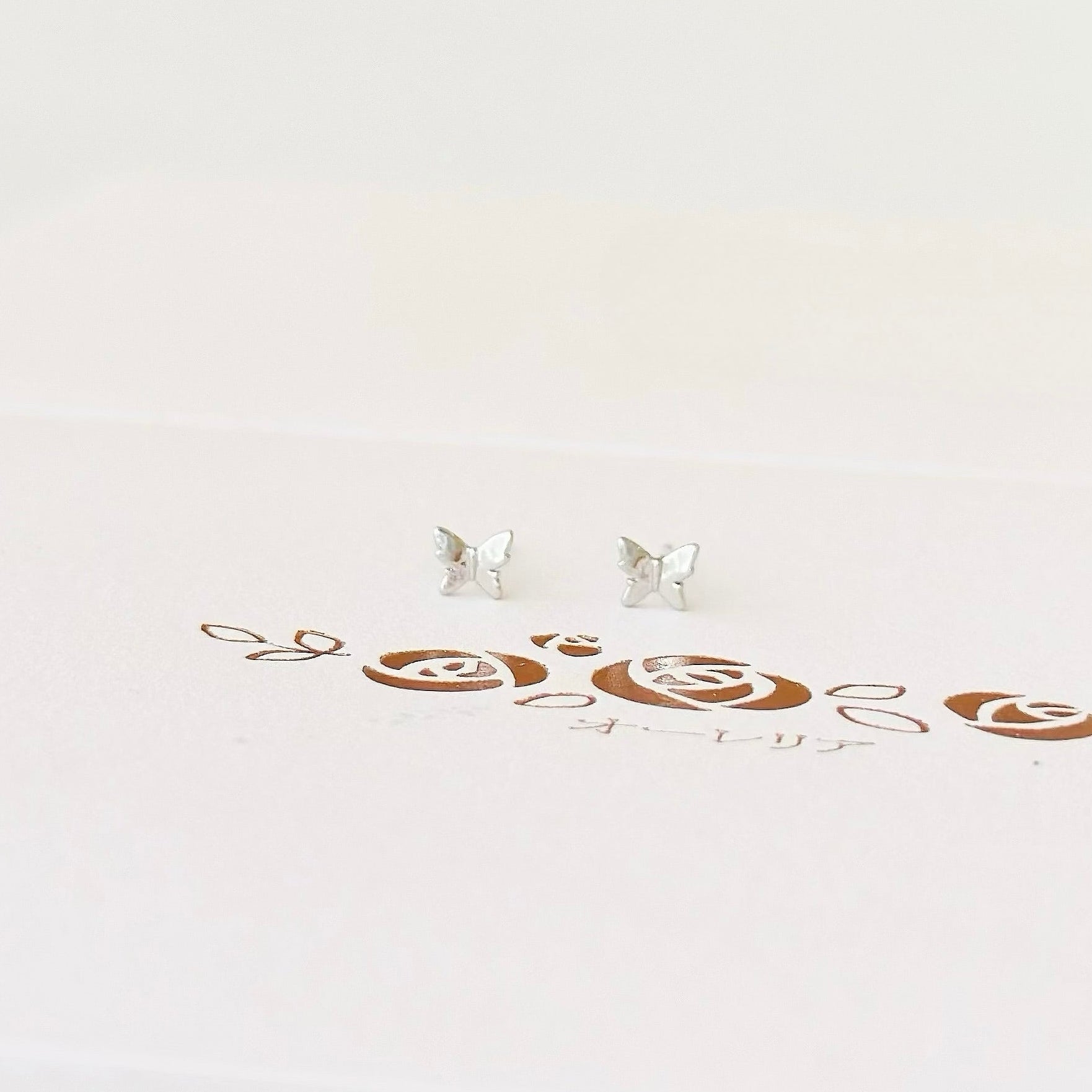 Gift set for her, hadiah untuk wanita, 送给她的礼物, bracelet, ring, necklace, earrings, korean earrings, made in korea, dainty jewellery, lazy girl jewellery, S925 silver, 925 sterling silver, huggie earrings, clip on, daily wear, cubic zirconia, bridesmaid gift, gift for her, Malaysia online shop, fashion jewellery, Korean jewellery accessories, sensitive skin, tahan karat, 适合日常佩戴, anting, rantai tangan, rantai leher, cincin, gift idea, no piercing, earrings malaysia, subang, Pearl, Freshwater pearl, 韩国发饰, 韩国饰品