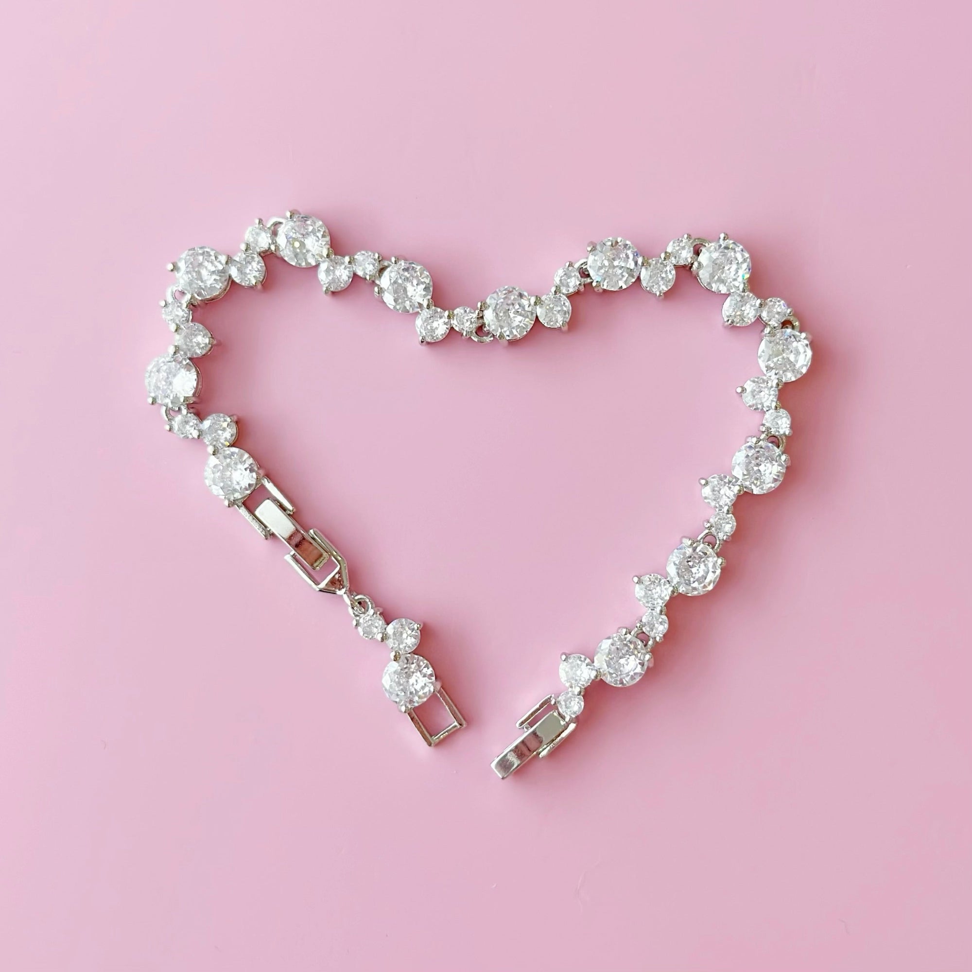 korean earrings bracelet jewellery Malaysia necklace korean jewellery rings earrings malaysia korean style earrings malaysia jewelry jewellery accessories hypoallergenic earrings ear cuff huggies silver necklace made in korea jewelry fashion jewellery malaysia earrings online shop malaysia Gift idea Gift for her Made in Korea Cubic Zirconia 925 Sterling Silver diamond bracelet Jewelry Dainty Minimalist Bestie anting 925 silver Dainty Daily wear Gift tennis gelang tangan 钻石手链

网球手链

经典钻石网球手链

闪耀钻石手链

精致钻石手链 