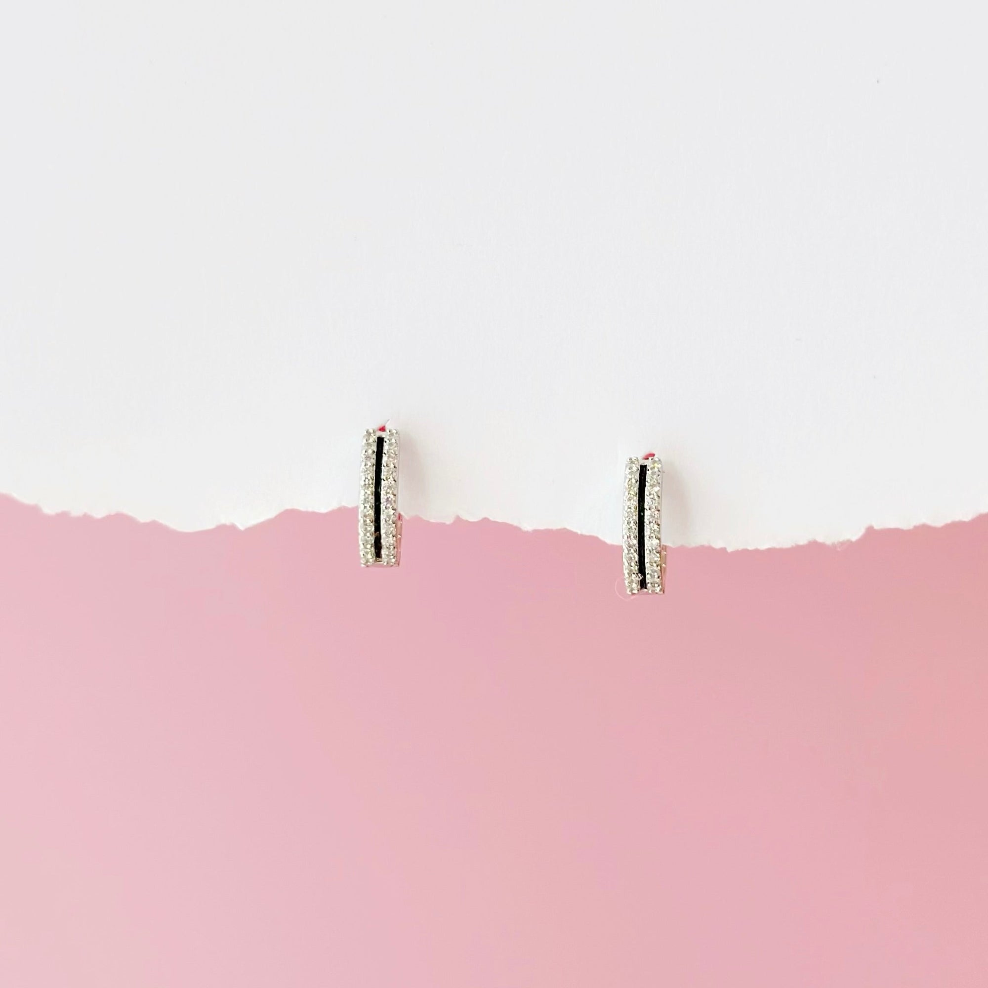 Gift set for her, hadiah untuk wanita, 送给她的礼物, bracelet, ring, necklace, earrings, korean earrings, made in korea, dainty jewellery, lazy girl jewellery, S925 silver, 925 sterling silver, huggie earrings, clip on, daily wear, cubic zirconia, bridesmaid gift, gift for her, Malaysia online shop, fashion jewellery, Korean jewellery accessories, sensitive skin, tahan karat, 适合日常佩戴, anting, rantai tangan, rantai leher, cincin, gift idea, no piercing, earrings malaysia, subang, Pearl, Freshwater pearl, 韩国发饰, 韩国饰品