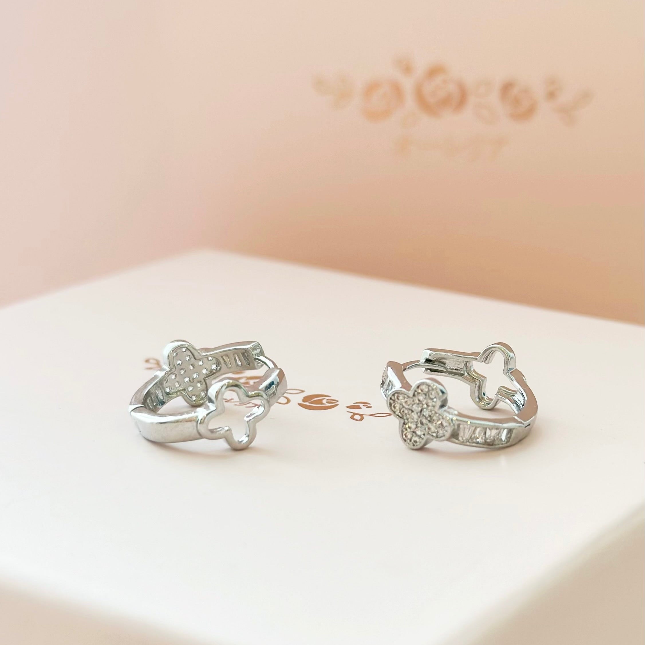 korean earrings bracelet jewellery Malaysia necklace korean jewellery rings earrings malaysia korean style earrings jewellery accessories hypoallergenic earrings ear cuff huggies silver necklace made in korea jewelry fashion jewellery malaysia earrings online shop malaysia Gift idea Gift for her Made in Korea Cubic Zirconia 925 Sterling Silver No Piercing Dainty Minimalist Daily wear Bestie Korean Anting Cincin Clip on 韩国耳环 韩国发饰 韩国饰品 hypoallergenic birthday gift set bridesmaid aurelia atelier