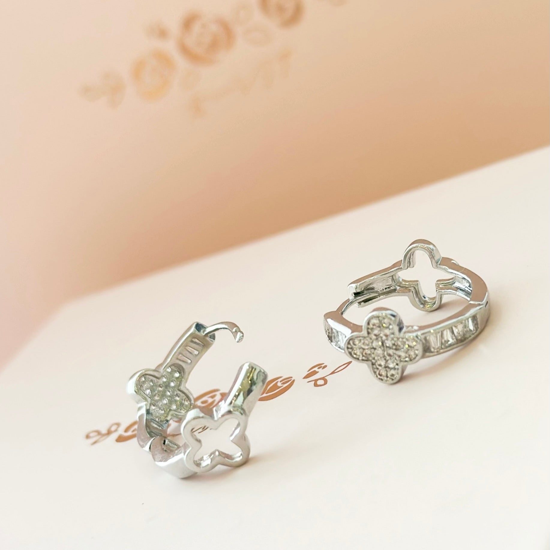 korean earrings bracelet jewellery Malaysia necklace korean jewellery rings earrings malaysia korean style earrings jewellery accessories hypoallergenic earrings ear cuff huggies silver necklace made in korea jewelry fashion jewellery malaysia earrings online shop malaysia Gift idea Gift for her Made in Korea Cubic Zirconia 925 Sterling Silver No Piercing Dainty Minimalist Daily wear Bestie Korean Anting Cincin Clip on 韩国耳环 韩国发饰 韩国饰品 hypoallergenic birthday gift set bridesmaid aurelia atelier