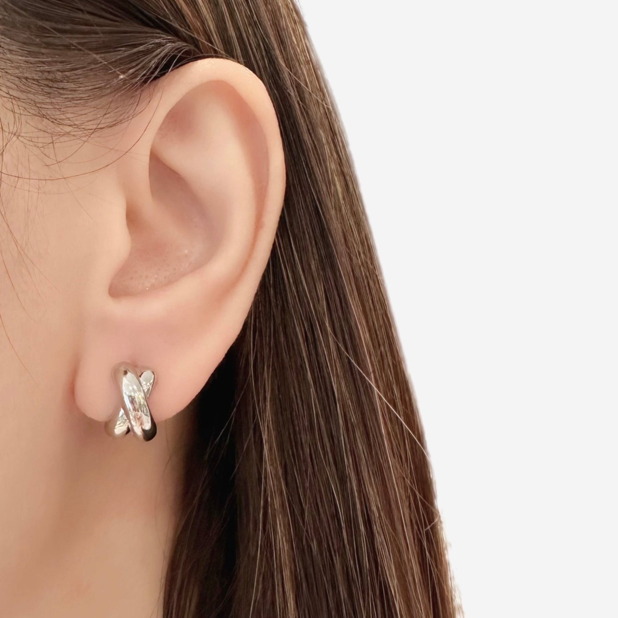 Gift set for her, hadiah untuk wanita, 送给她的礼物, bracelet, ring, necklace, earrings, korean earrings, made in korea, dainty jewellery, lazy girl jewellery, S925 silver, 925 sterling silver, huggie earrings, clip on, daily wear, cubic zirconia, bridesmaid gift, gift for her, Malaysia online shop, fashion jewellery, Korean jewellery accessories, sensitive skin, tahan karat, 适合日常佩戴, anting, rantai tangan, rantai leher, cincin, gift idea, no piercing, earrings malaysia, subang, Pearl, Freshwater pearl, 韩国发饰, 韩国饰品