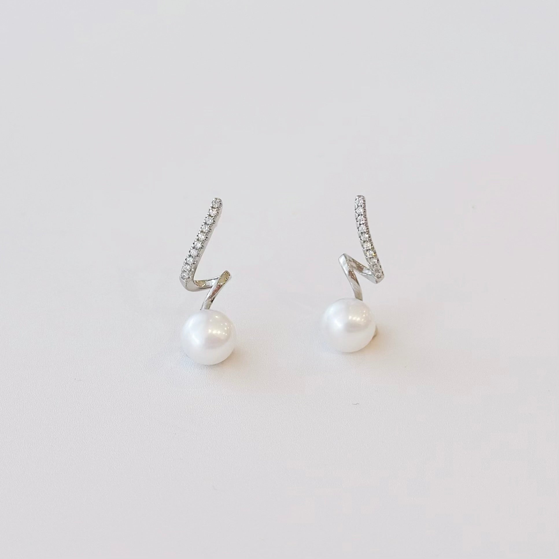 pearl earrings, dainty pearl bracelet, freshwater pearl necklace,  akoya pearl., handmade, sensitive skin, bridal, sterling silver, hypoallergenic, gift idea, seawater pearl, pearl neckace, keshi pearl, baroque pearl, mini pearl, 珍珠 淡水珍珠 ak pearl
海水珍珠 s925 cultural pear present gift for her gift ideas pearl made in Malaysia south sea pearl 米珠 natural pearl mutiara Gift for her Dainty Delicate Minimalist everyday earrings everyday wear lustre near round