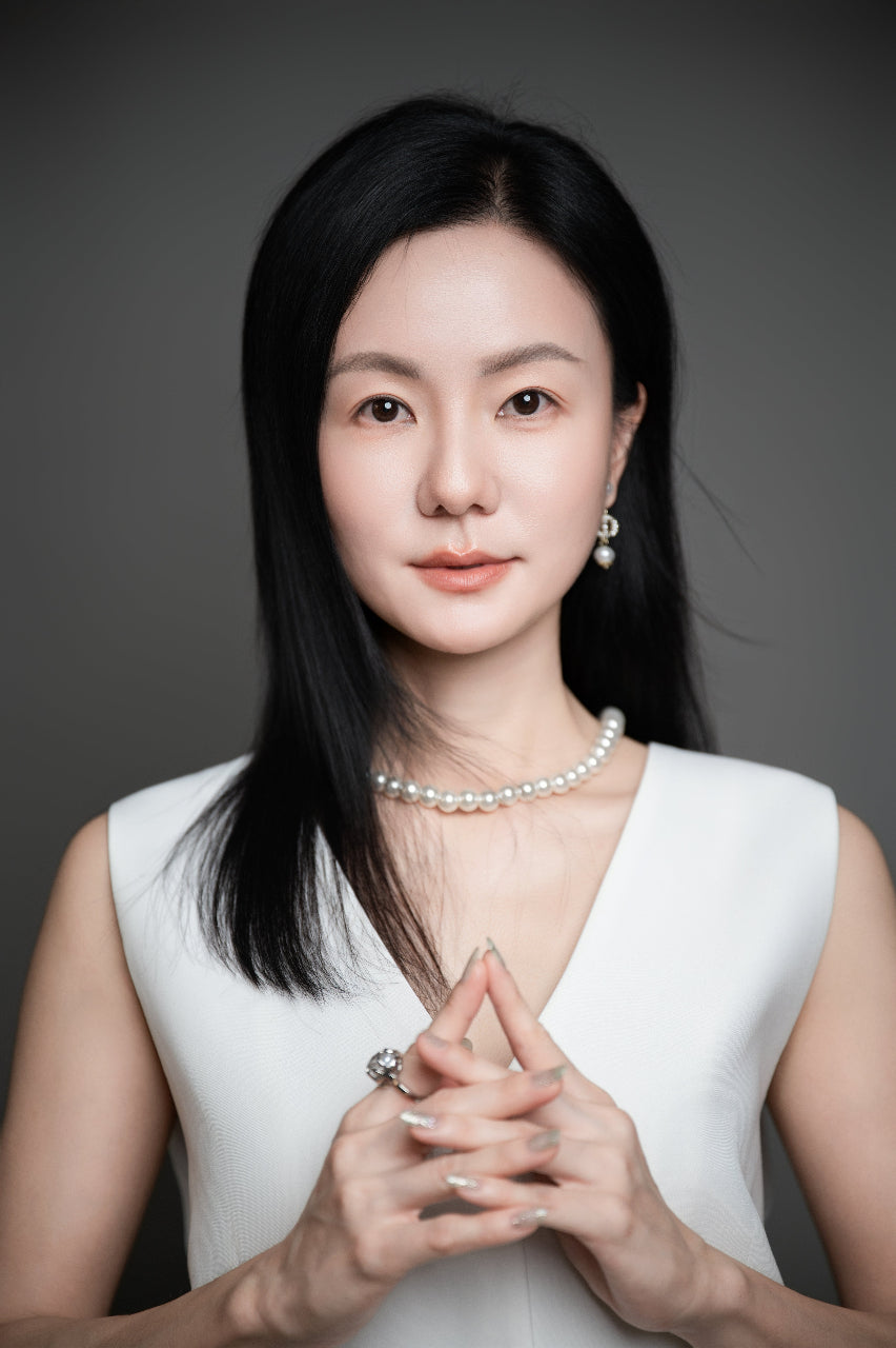 portrait photoshoot photoshooting kl photoshooting celebrity style photo Celebrity-style portrait photoshoot with professional makeover and outfit styling Malaysia portrait photoshoot package wedding photo photoshoot