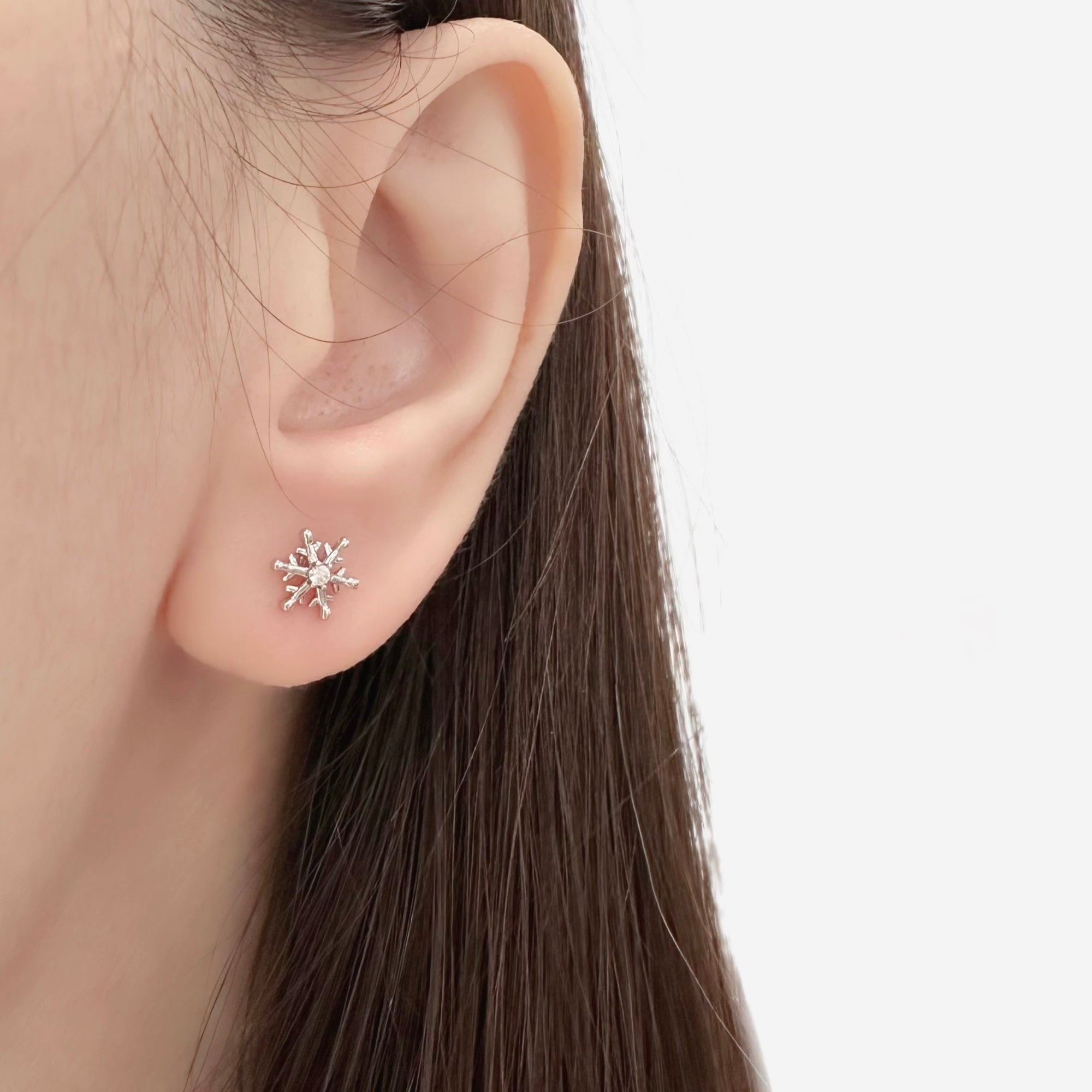 Christmas daily wear earrings 925 sterling silver hypoallergenic made in Korea for sensitive skin snowflake , 雪花

圣诞日常耳环 925纯银 低敏 韩国制造 适合敏感肌,  适合日常佩戴,韩国发饰
韩国饰品
韩国耳环, 梅花

Anting-anting harian Krismas perak 925 hypoalergenik buatan Korea
gift for her, 冬季送她礼物, sakura, flower