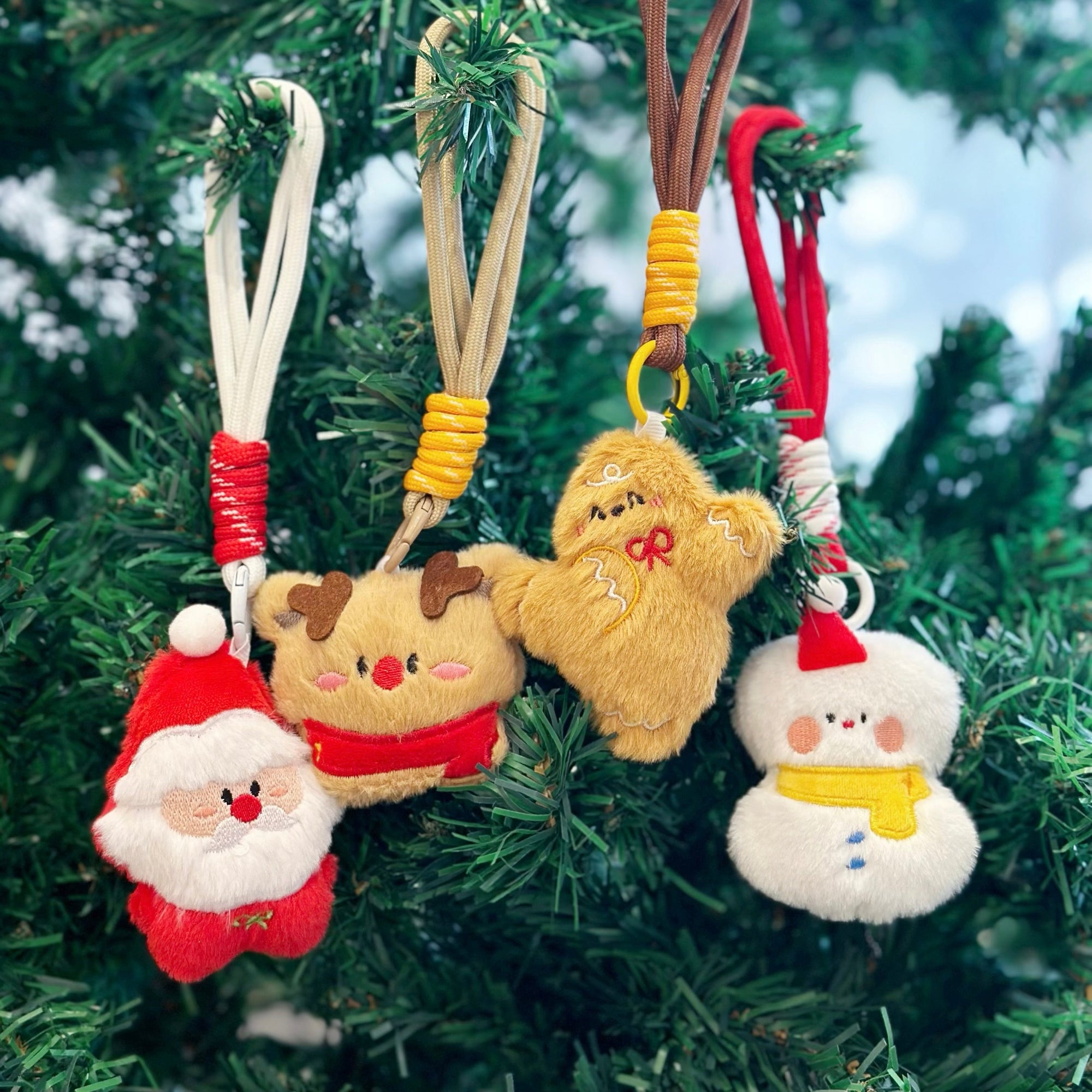 Gift set for her / hadiah untuk wanita / 送给她的礼物。Perfect for best friend / sahabat baik / 最好的朋友。Includes beloved earrings, bracelet, and ring / 心爱的耳环、手链和戒指。Made in Korea / 制造于韩国 / buatan Korea. Dainty jewellery / 简约精致首饰 / barang kemas halus. 925 sterling silver / 925纯银 / perak tulen 925. Anti-tarnish / 防氧化 / tahan karat. Suitable for daily wear / 适合日常佩戴 / sesuai untuk dipakai setiap hari/ blind box / plushie / toy / christmas