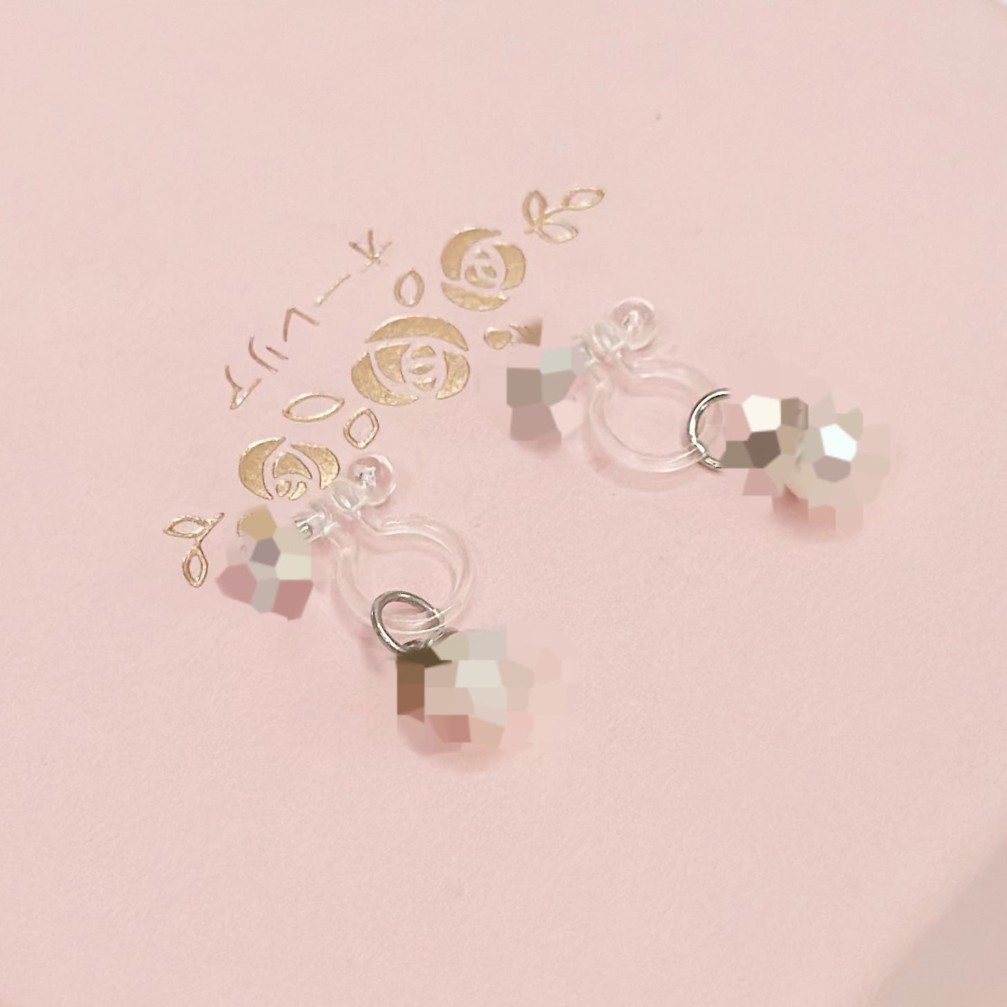 clip on customisation