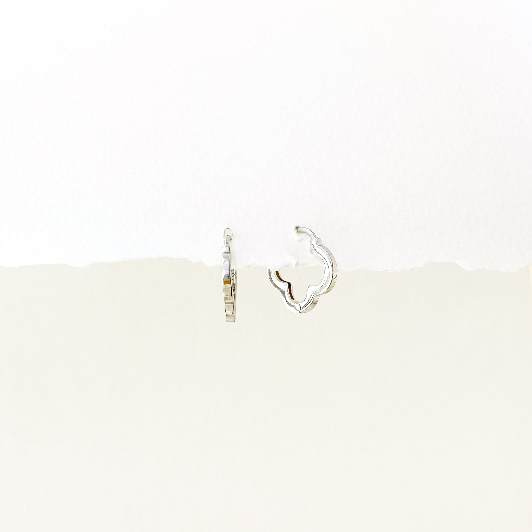 korean earrings bracelet jewellery Malaysia necklace korean jewellery rings earrings malaysia korean style earrings jewellery accessories hypoallergenic earrings ear cuff huggies silver necklace made in korea jewelry fashion jewellery malaysia earrings online shop malaysia Gift idea Gift for her Made in Korea Cubic Zirconia 925 Sterling Silver No Piercing Dainty Minimalist Daily wear Bestie Korean Anting Cincin Clip on 韩国耳环 韩国发饰 韩国饰品 hypoallergenic birthday gift set bridesmaid aurelia atelier