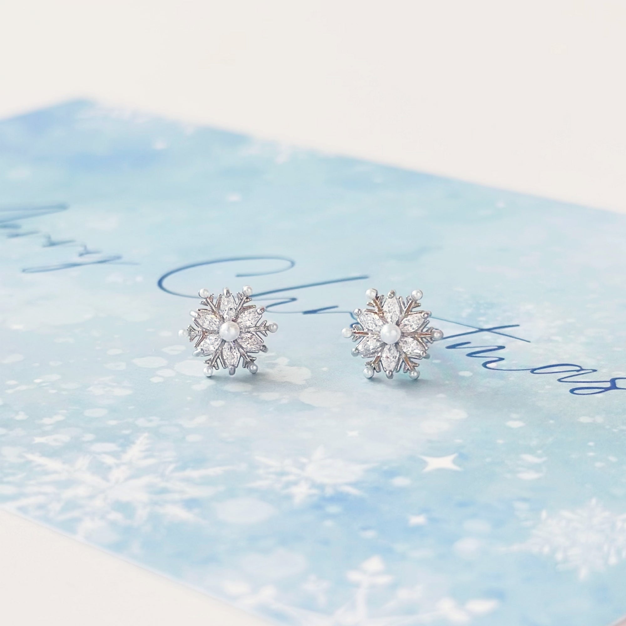 Christmas daily wear earrings 925 sterling silver hypoallergenic made in Korea for sensitive skin snowflake , 雪花

圣诞日常耳环 925纯银 低敏 韩国制造 适合敏感肌,  适合日常佩戴,韩国发饰
韩国饰品
韩国耳环, 梅花

Anting-anting harian Krismas perak 925 hypoalergenik buatan Korea
gift for her, 冬季送她礼物, sakura, flower