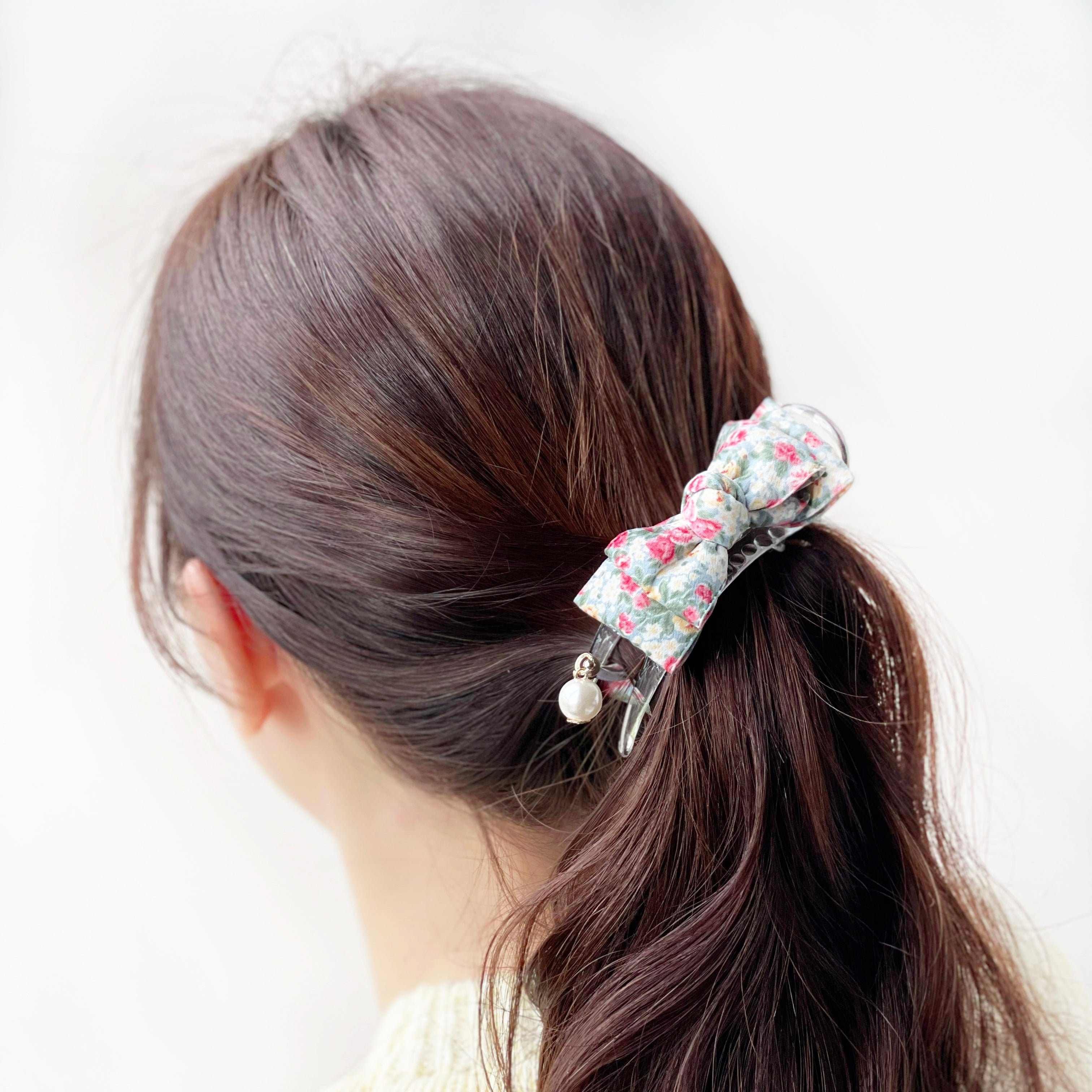 Ribbon hair clip Ribbon hair claw Bow Claw clip Hair accessory Korean hair accessory Jewelry Dainty Minimalist malaysia jewellery Made in Korea online gift shop Aurelia Atelier made in korea jewelry fashion jewellery malaysia earrings online shop malaysia korean style hair accessory malaysia jewellery jewelry Ribbon hair tie Hairband Hair ribbon scarf Headband Scrunchies Chiffon hair bow Chiffon hair claw clip Hypoallergenic 韩国ins蝴蝶吊坠发夹 INS 风 首饰 发饰 发夹专卖店 韩国发饰 韩国饰品 韩国耳环 rambut jepit Jepit rambut korea