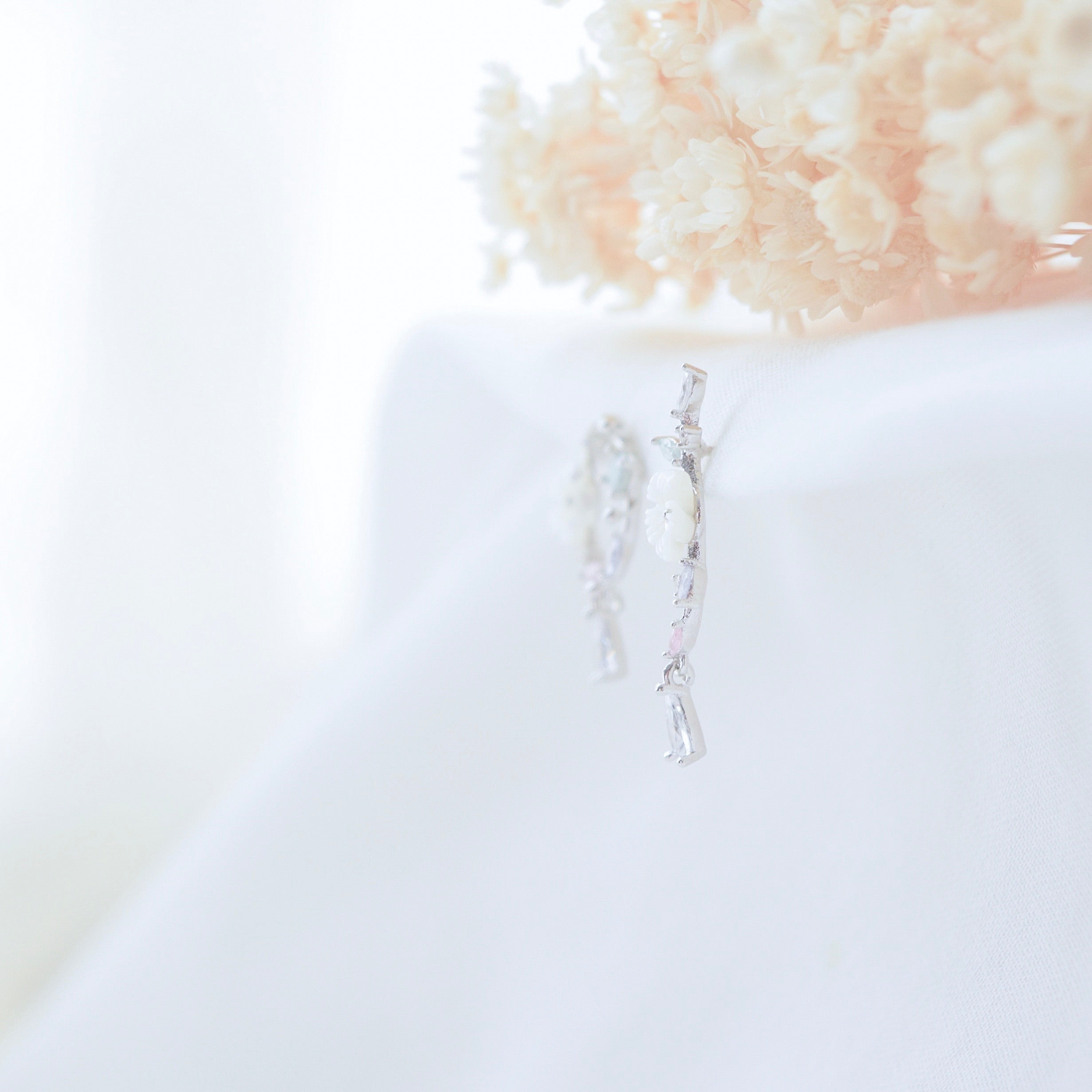 korean earrings bracelet jewellery Malaysia necklace korean jewellery rings earrings malaysia korean style earrings malaysia jewellery jewelry jewellery accessories hypoallergenic earrings ear cuff huggies silver necklace made in korea jewelry fashion jewellery malaysia earrings online shop malaysia Gift idea Gift for her Made in Korea Cubic Zirconia 925 Sterling Silver No Piercing Jewelry Dainty Minimalist Bestie anting subang clip on 925 silver gf gift local Dainty Daily wear Gift Set aurelia atelier